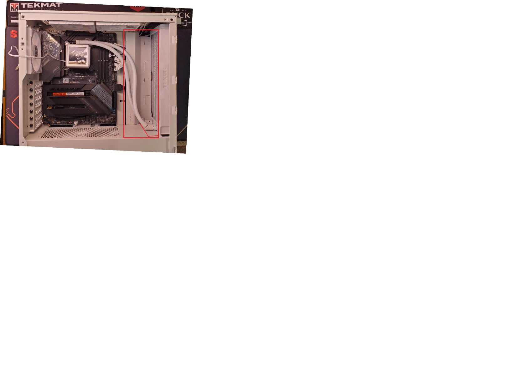 Corsair 3000D Airflow Mid-Tower PC Case - 3-Pin Fans - Four-Slot GPU Support - Fits up to 8X 120mm Fans - High-Airflow Design - White customer photo 1