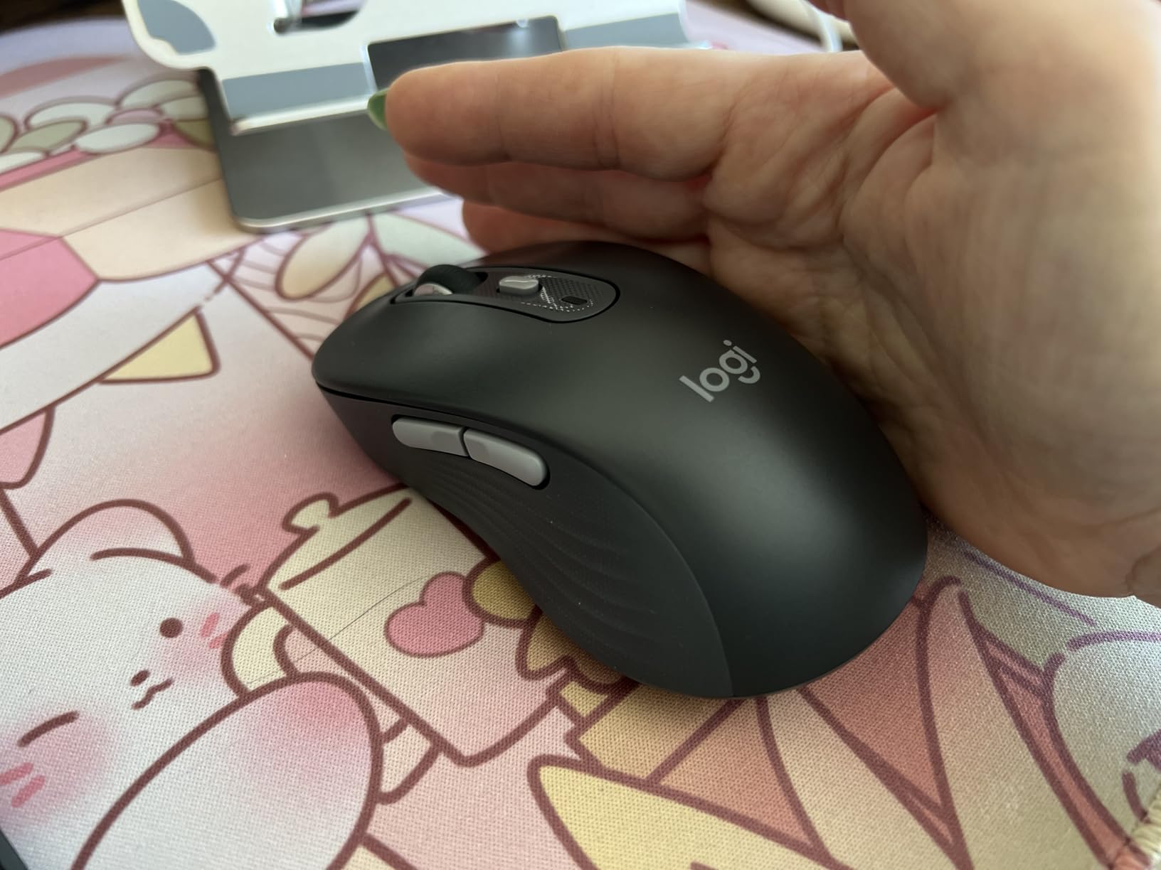 Logitech MK955 Signature Slim Wireless Keyboard Mouse Combo | For larger hands, quiet typing and clicking, switch across three devices, Bluetooth, Multi-OS, for Windows and Mac customer photo 2