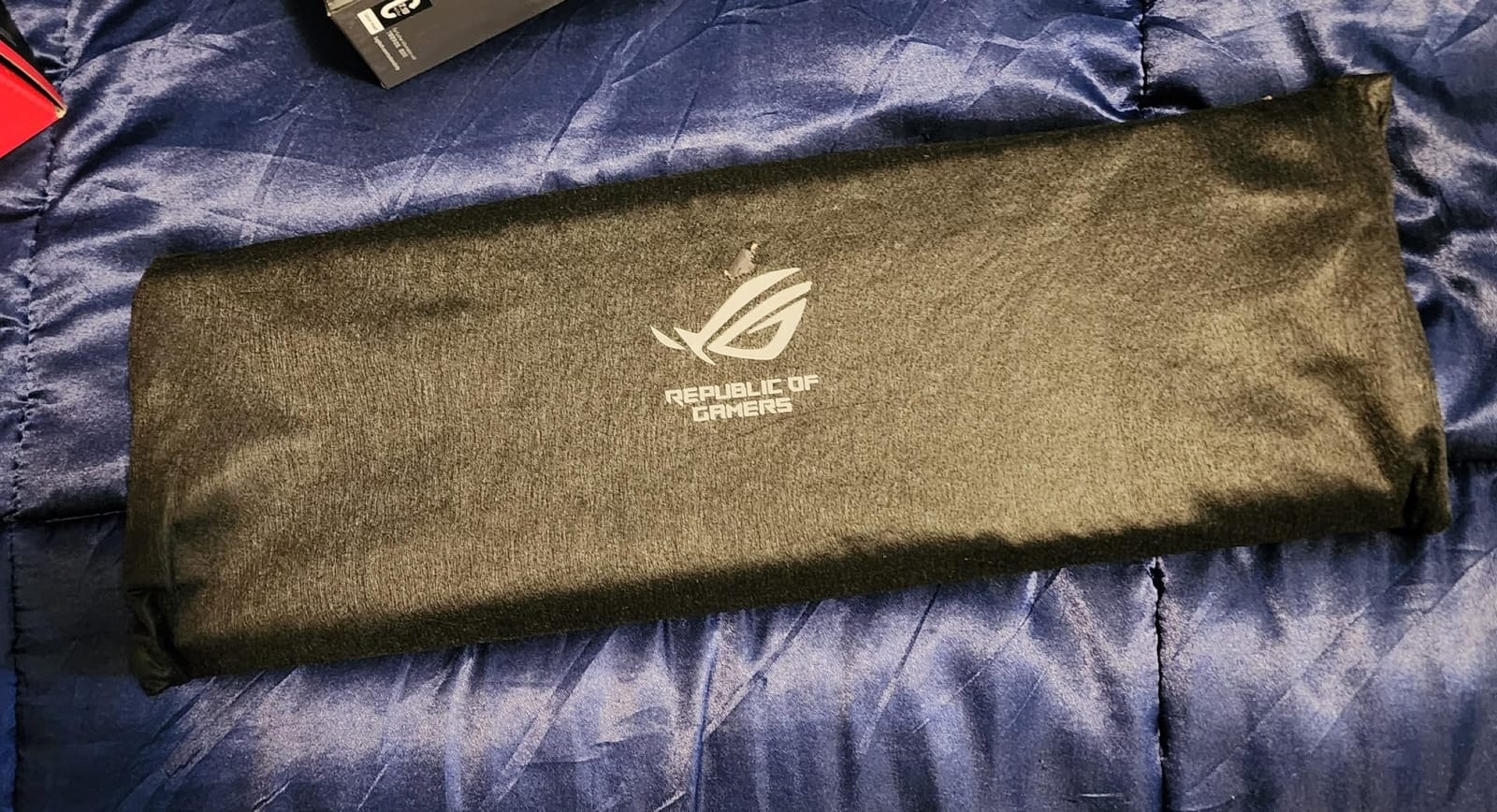 ASUS ROG Strix Scope II 96 Wireless Mechanical Gaming Keyboard - 96% Full-Size, Tri-Mode Connectivity, Hot Swappable Pre-lubed ROG NX Snow Linear Switches, PBT Keycaps, RGB, PC/Mac Support-Black customer photo 1