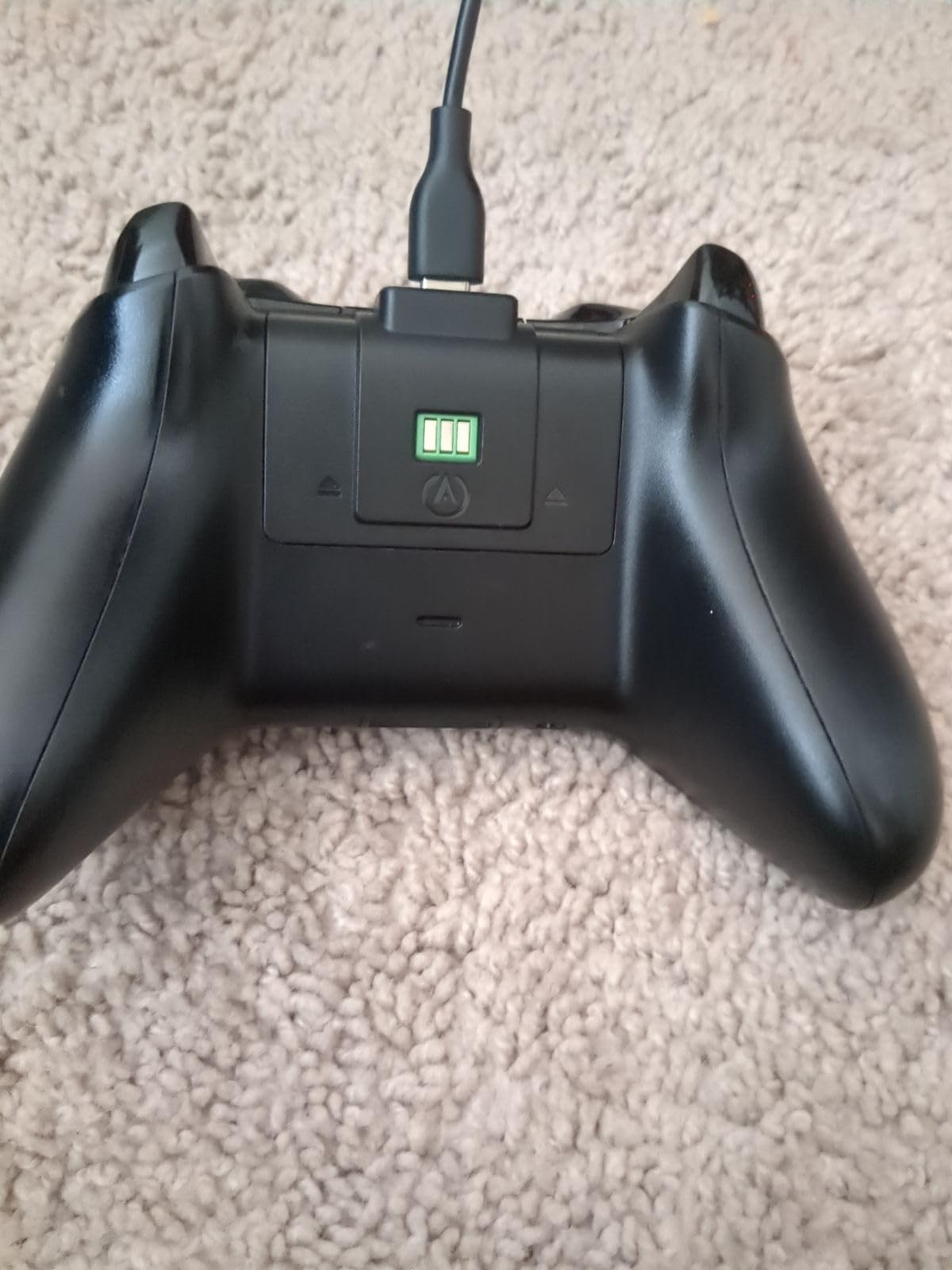PowerA Rechargeable Battery Pack for Xbox Series X|S and Xbox One Controllers, Officially Licensed (Amazon Exclusive) customer photo 2