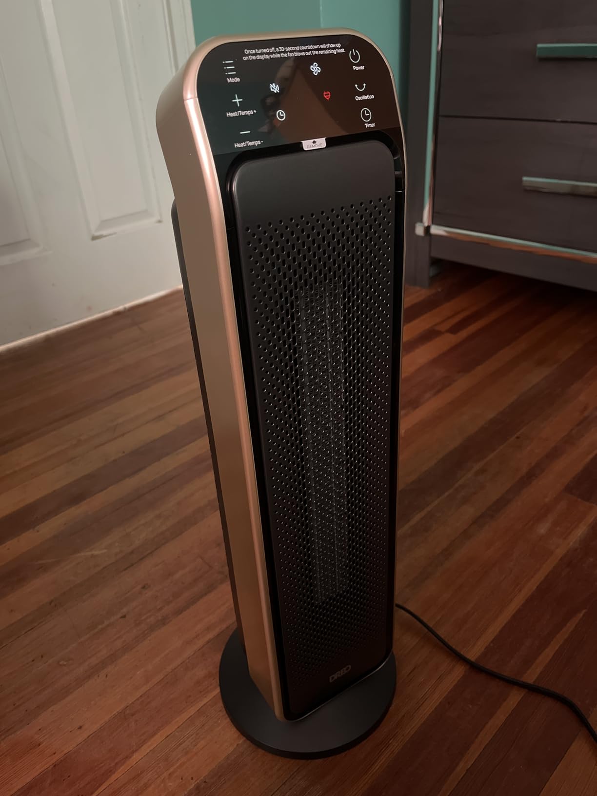DREO 25 Inch Electric Space Heater for Indoor Use, Large Room, Thermostat | 11.5 ft/s Fast Heating, 25dB Quiet Operation, 70° Oscillation, Remote Control, Child Lock, Overheating & Tip-Over Protection customer photo 1