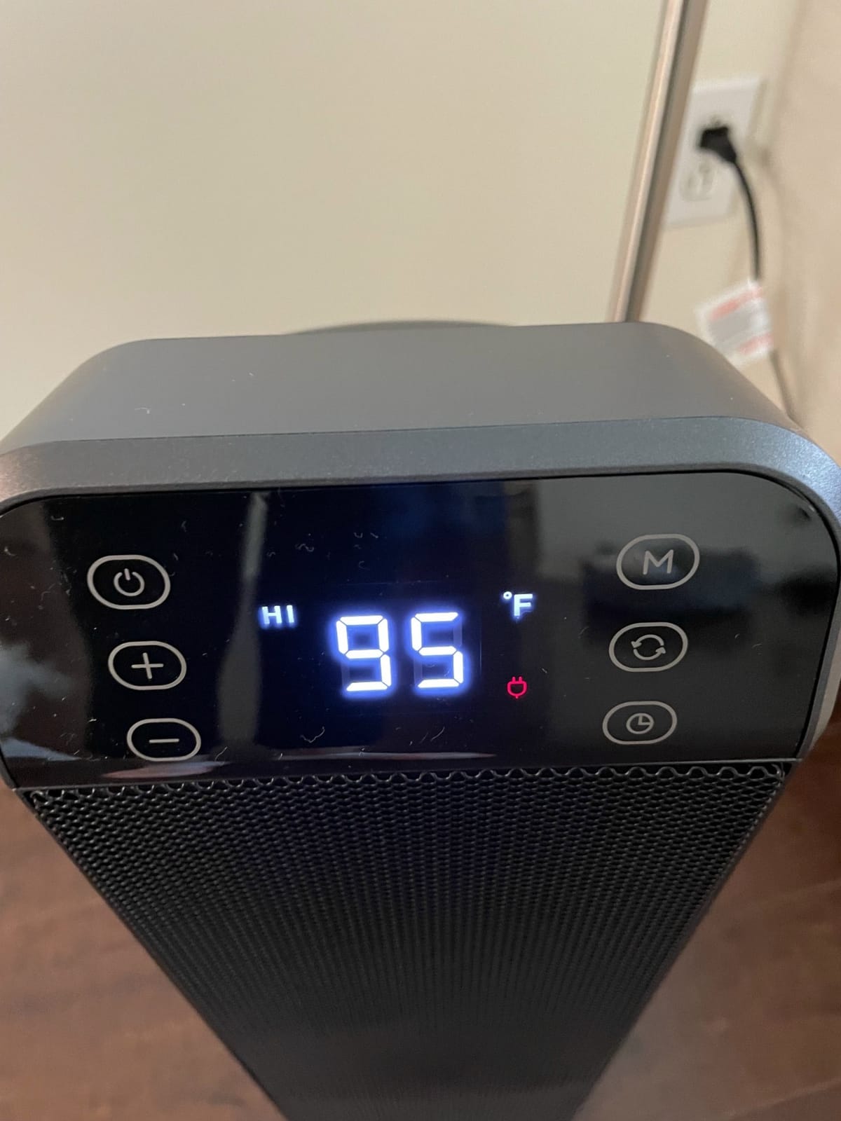 DREO 25 Inch Electric Space Heater for Indoor Use, Large Room, Thermostat | 11.5 ft/s Fast Heating, 25dB Quiet Operation, 70° Oscillation, Remote Control, Child Lock, Overheating & Tip-Over Protection customer photo 2
