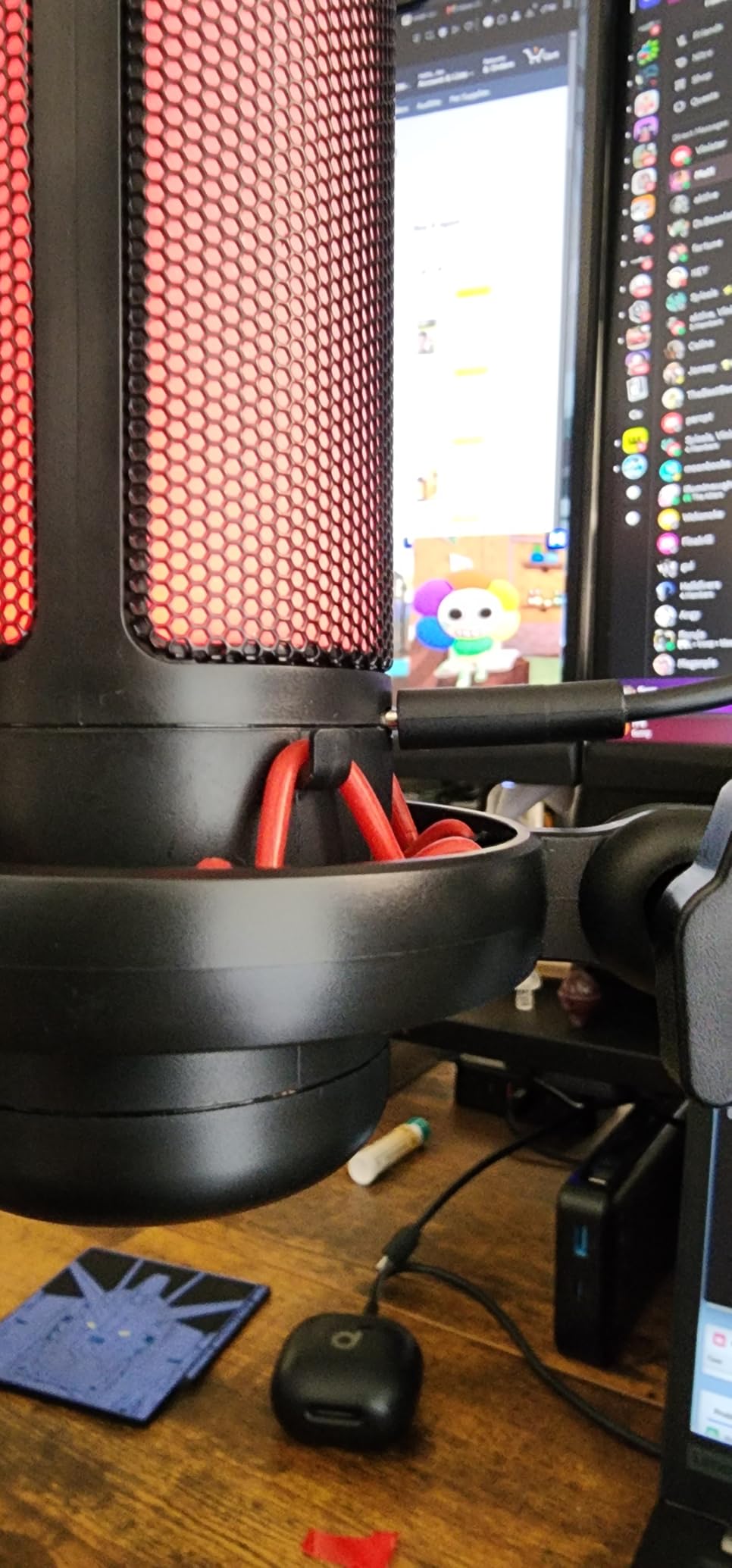 TONOR Gaming Microphone Set with Boom Arm, Vocal Condenser Microphone for Content Creators, USB Mic for PC with Stand, RGB, Tap Mute, Gain Control, Gaming Equipemnt, Twitch, Streaming, TC310+ | Boom Arm Set, USB Mic with Controllable Light, One Tap Mute, Volume Control, for Discord, Twitch Streaming, Black, TC310+ customer photo 2