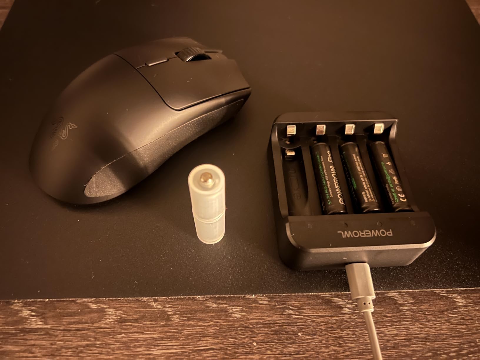 Razer Viper V3 HyperSpeed Gaming Mouse - Optical - Wireless - Radio Frequency - 2.40 GHz - USB - 30000 dpi - 6 Programmable Button(s) - Right-Handed - 1 x AA Battery Supported customer photo 2