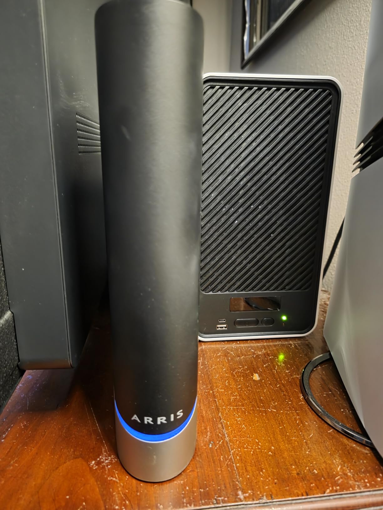 ARRIS Surfboard G54 DOCSIS 3.1 Multi-Gig Modem & Wi-Fi 7 Router | BE18000 customer photo 2