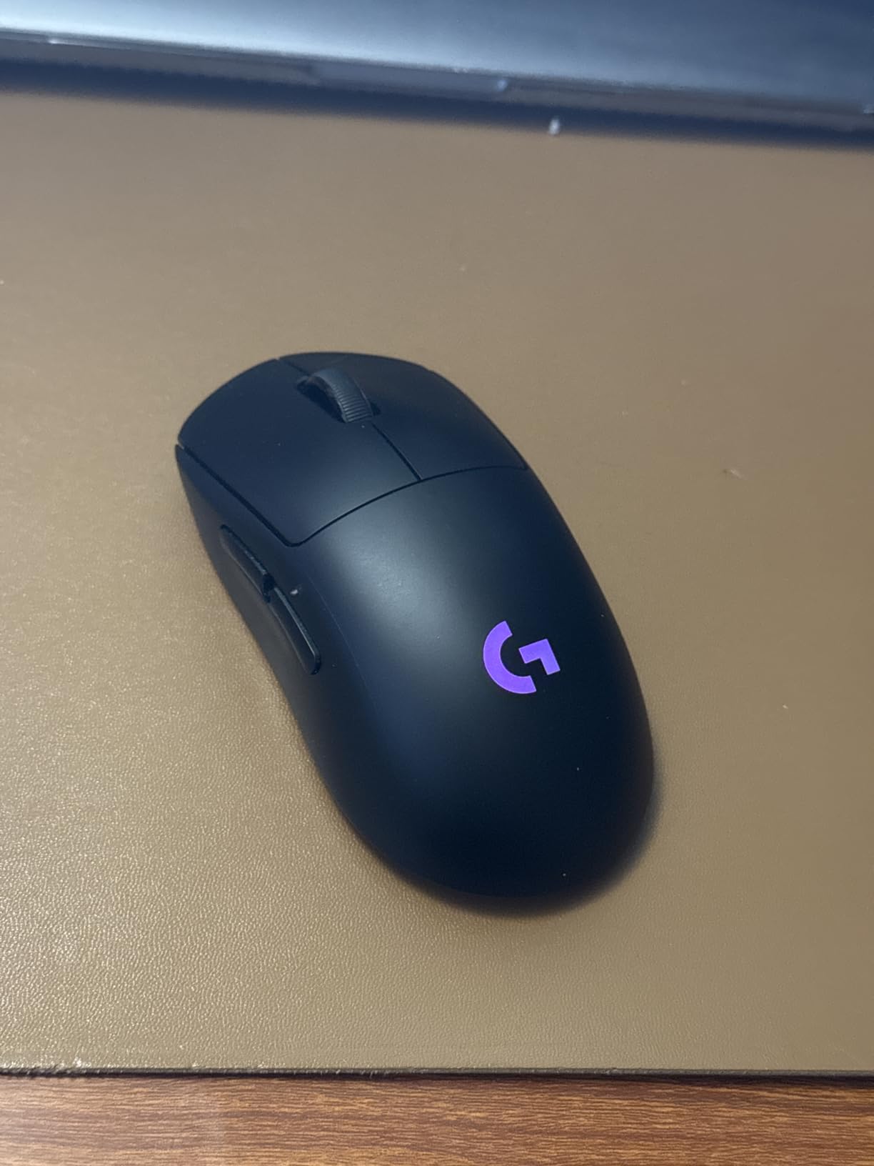 Logitech G PRO 2 Lightspeed Wireless Gaming Mouse, Right- or Left-Handed Mouse with up to 4 Customizable and Switchable Magnetic Side Buttons, 44K DPI Sensor, USB-C Charging, for PC/Mac - Black customer photo 1