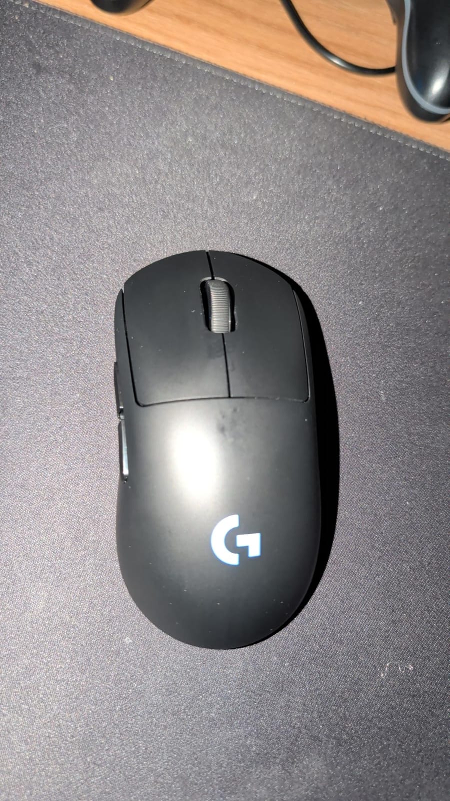 Logitech G PRO 2 Lightspeed Wireless Gaming Mouse, Right- or Left-Handed Mouse with up to 4 Customizable and Switchable Magnetic Side Buttons, 44K DPI Sensor, USB-C Charging, for PC/Mac - Black customer photo 2