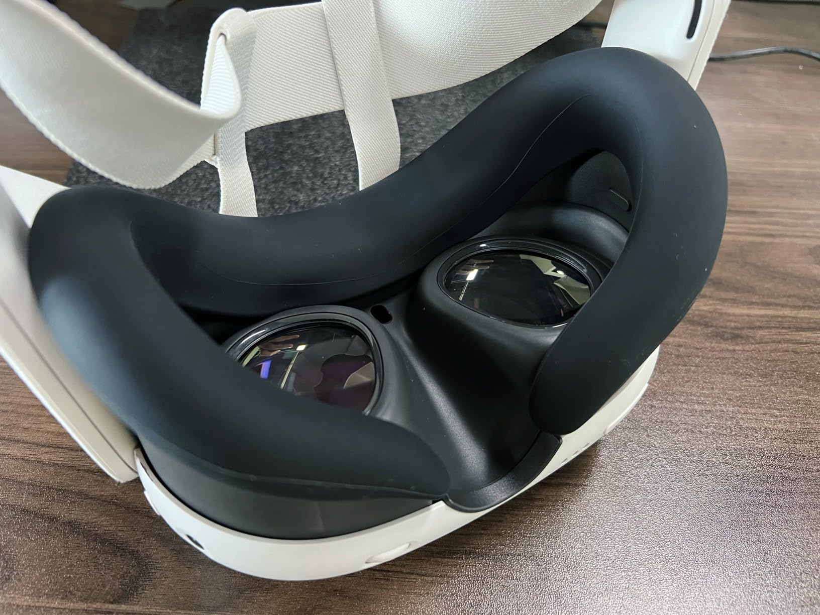 APEXINNO VR Silicone Face Pad Cover for Meta Quest 3 - Sweat Guard, Light Blocker, Anti-Leakage Nose Pad, Comfortable Face Cushion customer photo 1