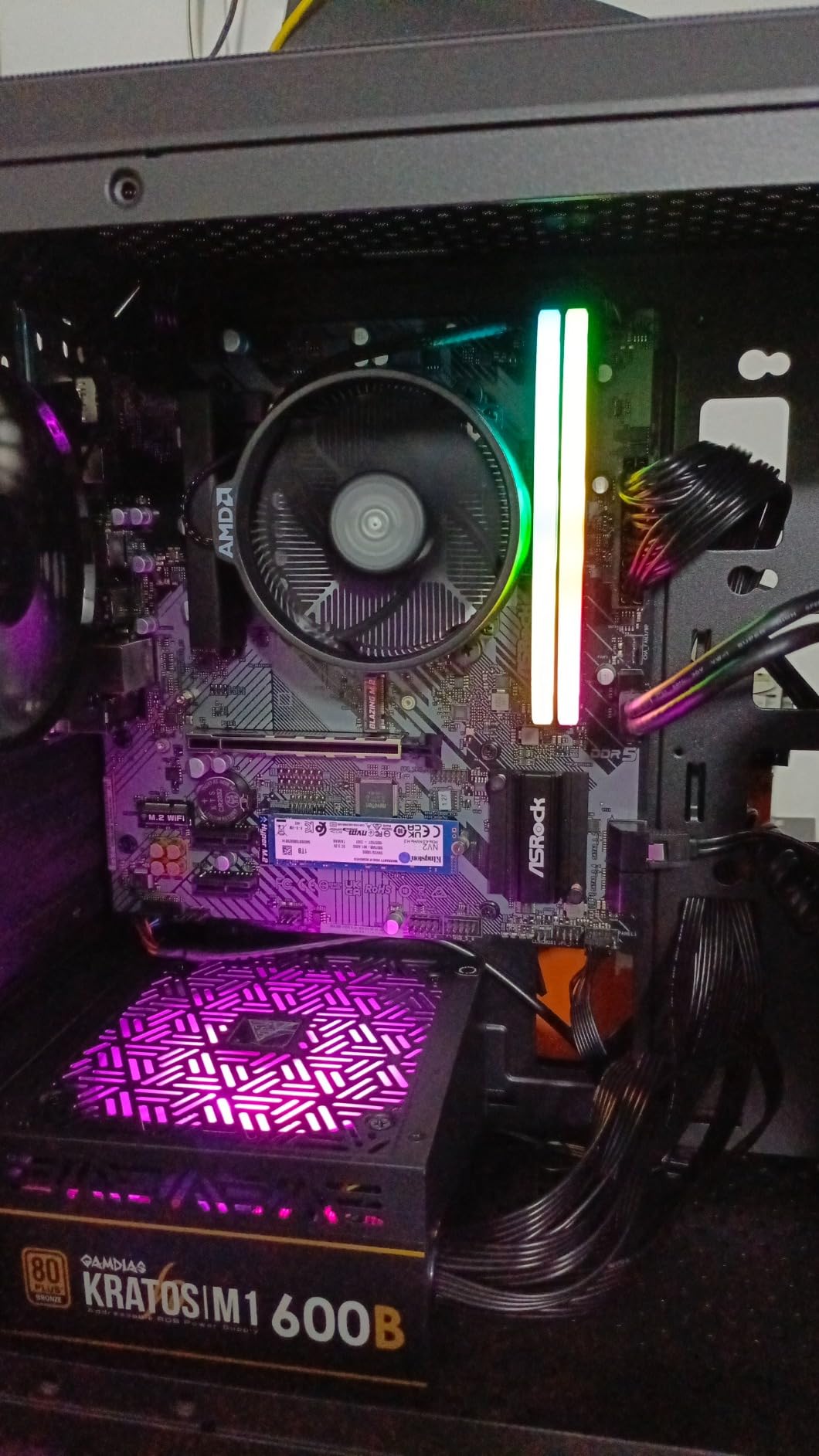 ASRock B650M-HM.2+ AMD AM5 Micro-ATX Motherboard, Supports AMD Ryzen 9000/8000/7000 Series Processors, DDR5 6400+ (OC), PCIe 5.0 M.2, Gigabit LAN, 6+1+1 Power Phase customer photo 1