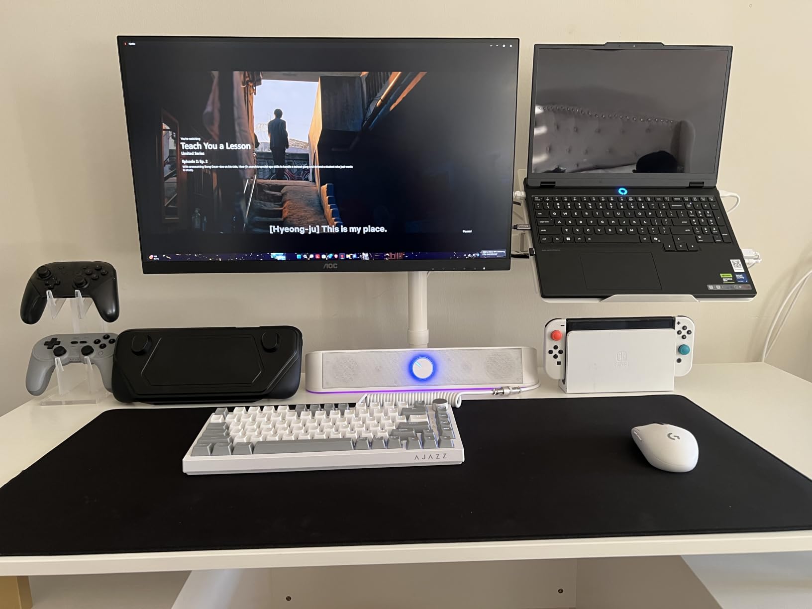 Redragon GS560 RGB Desktop Soundbar, Dynamic Lighting Bar with Audio Sync | 2.0 Stereo Enhanced Audio Quality, Touch-Control Backlit, Volume Knob, Plug & Play USB Powered Computer Speaker customer photo 2