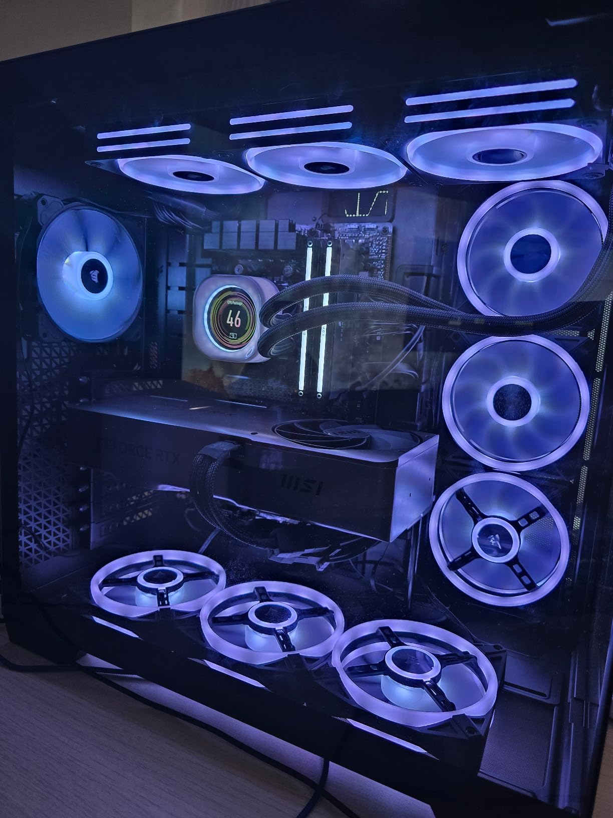 Antec C8 Full-Tower E-ATX PC Case, Dual-Chamber, No Fans, Black | Tempered Glass Front & Side Panels, RTX 40 Series GPU Support, 360mm Radiator, High Airflow, Tool-Free Design, USB Type-C customer photo 2
