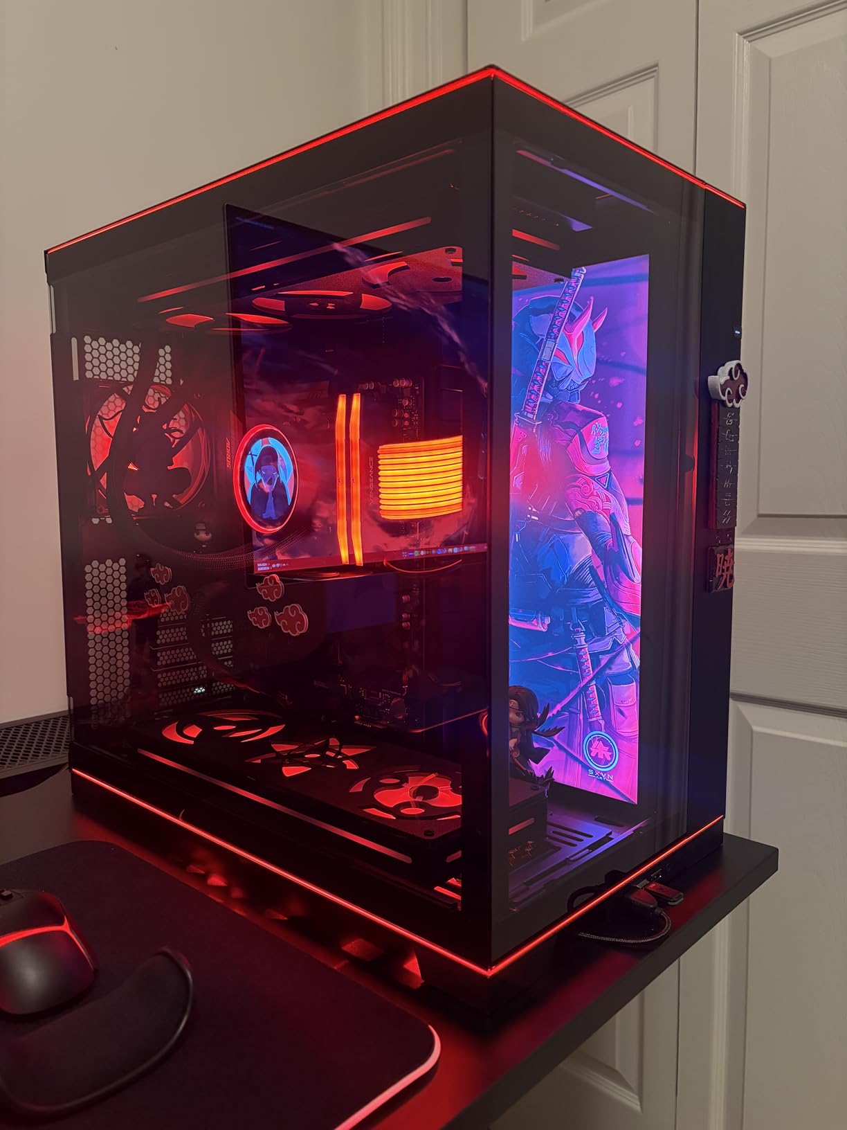 Lian Li O11D EVO RGB Case - Black - O11DERGBX.US | ARGB Lighting Strips, Up to 420mm Radiator, Cable Management, Front and Side Tempered Glass Panels, Reversible Chassis customer photo 2