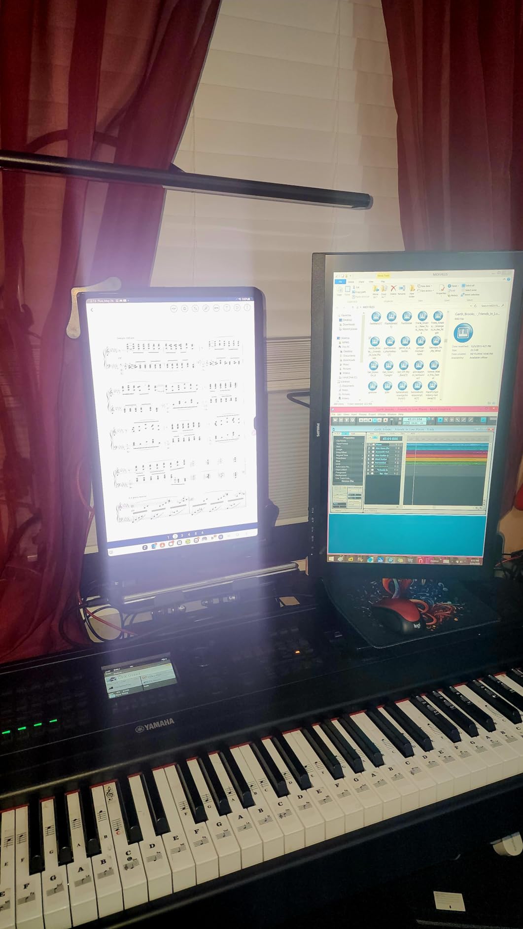 Philips 22 Inch Computer Monitor FHD 100Hz VA VESA Flicker-Free, 221V8LB | 1920×1080 LED Monitor, 4ms GtG, Adaptive Sync, HDMI 1.4, Tilt Adjust, Low Blue Light, 4yr Advance Replacement Warranty customer photo 2