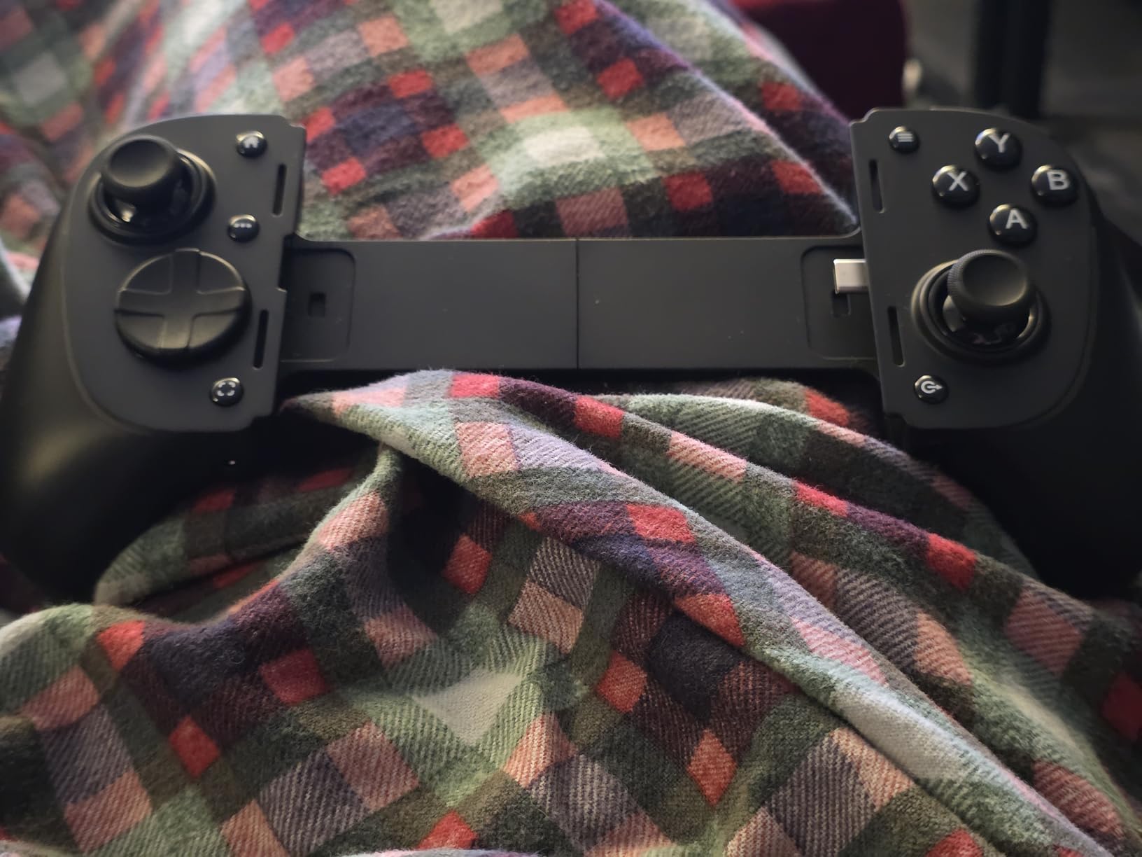 Razer Kishi Ultra Gaming Controller for Mobile, Phone, Tablet (USB-C) customer photo 1