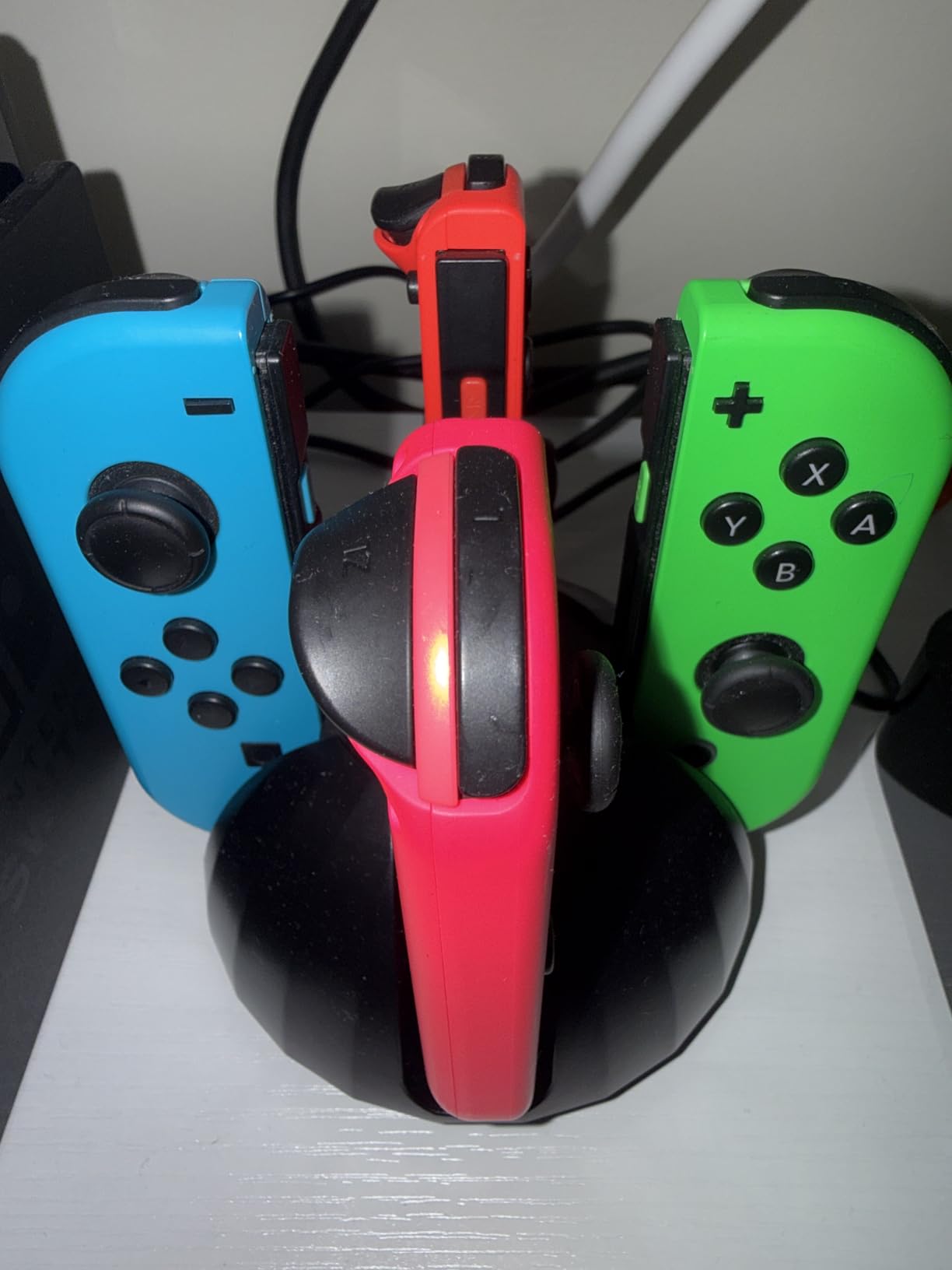 Switch Controller Charger for Nintendo Switch, Charging Dock with JoyCon/Pro / PS5 Controller, Charger Station with LED Indicator and Charger Cable for JoyCons, 6 in 1 Nintendo Charging Dock customer photo 1