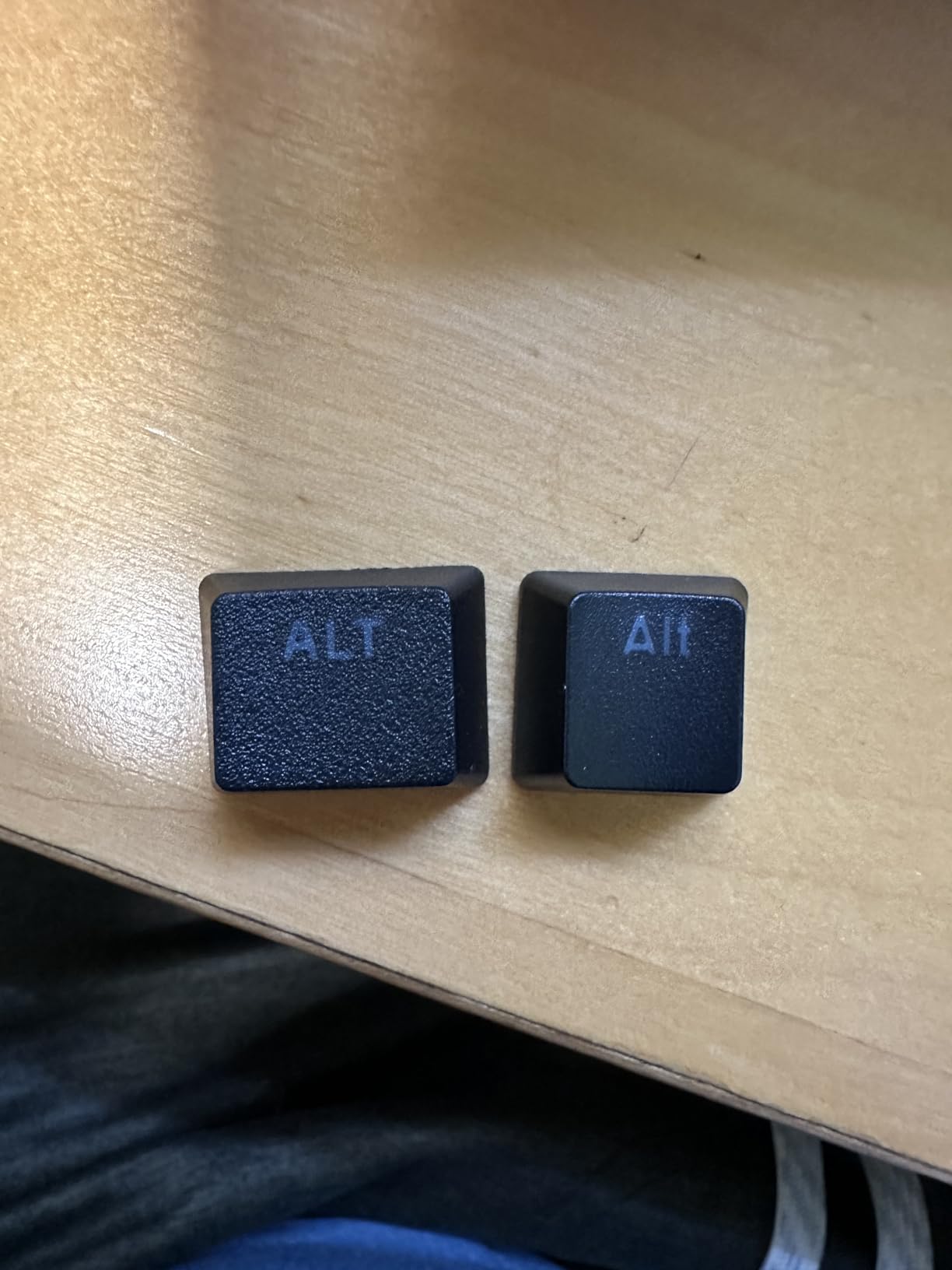 Glorious Gaming - GPBT Backlit Keycaps (Black) Translucent Shine Through Legends, Fits 100%, 75% 65% 60% Custom Mechanical Gaming Keyboards, Fits ANSI, ISO, Windows & macOS, English (US) customer photo 2