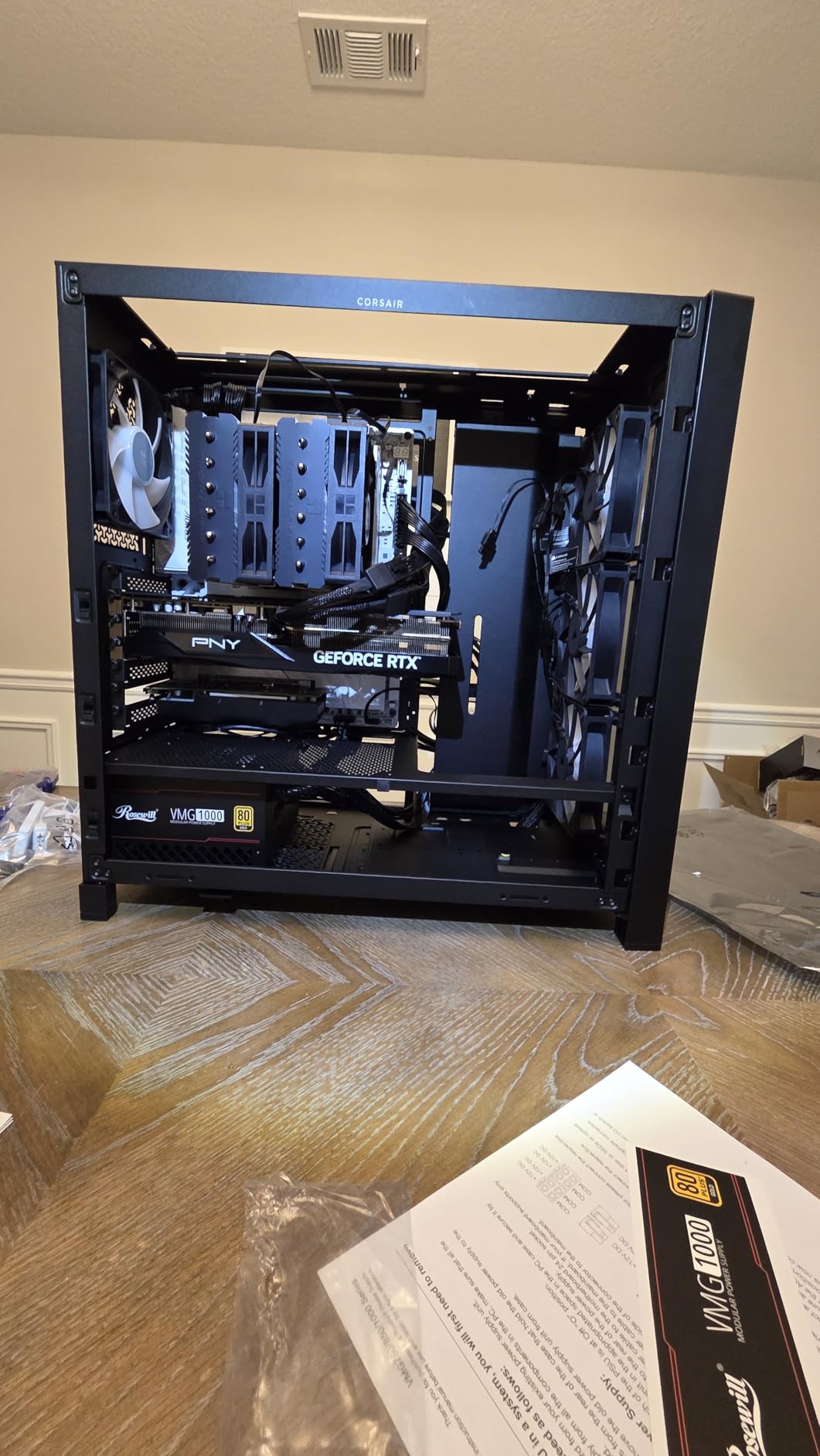 CORSAIR 4000D RS ARGB Frame Modular Mid-Tower ATX PC Case, High Airflow, 3X Pre-Installed RS Fans, InfiniRail Mounting System customer photo 1