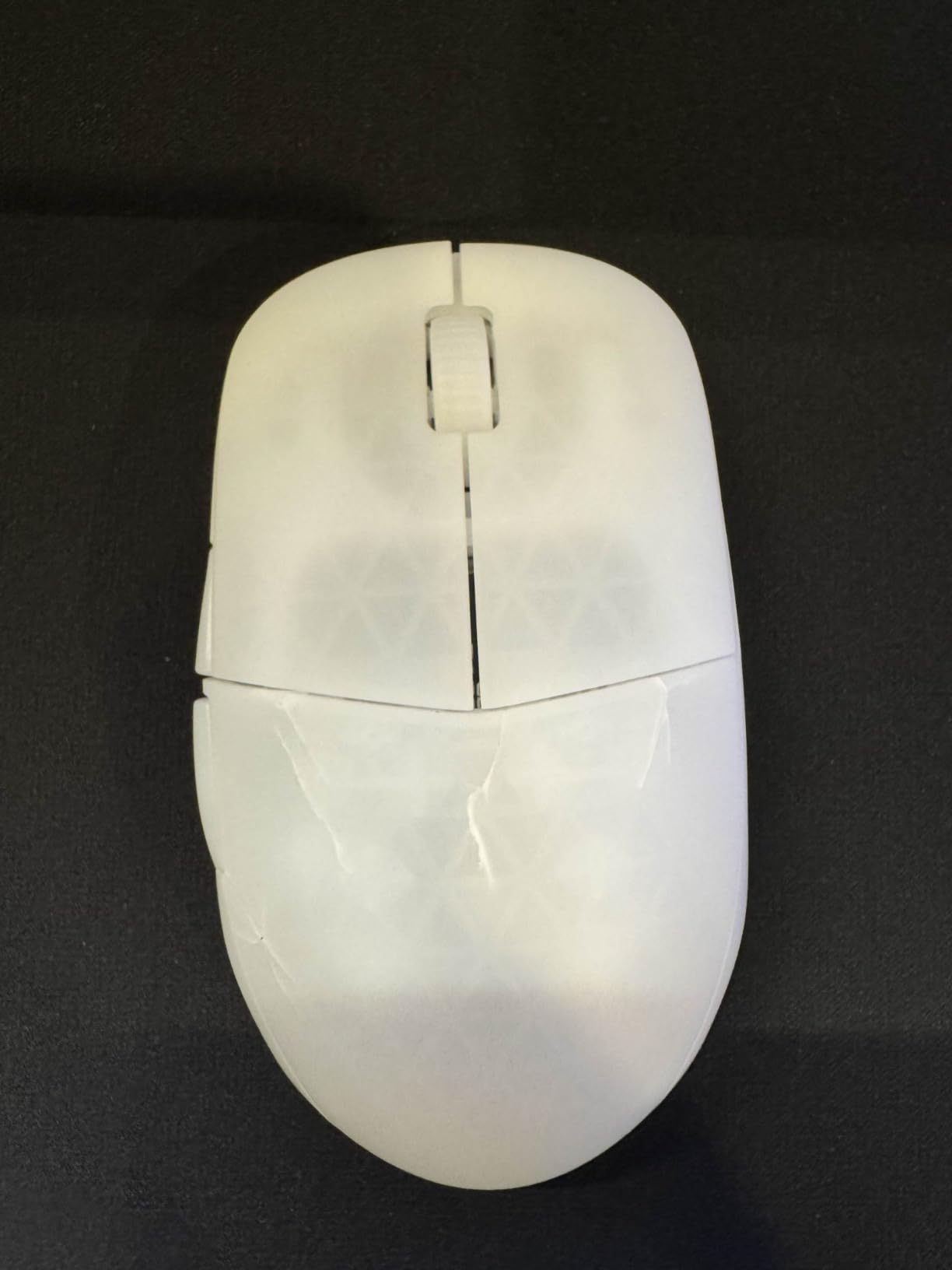 ENDGAME GEAR XM2w 4k Wireless Gaming Mouse - 4000Hz Polling Rate, Kailh GX Switches, PixArt PAW3395 Sensor, Lightweight ~63 g, Dark Frost | Gaming mouse, 4000Hz polling, Kailh GX switches, PAW3395 sensor, claw grip esports for FPS PC customer photo 2
