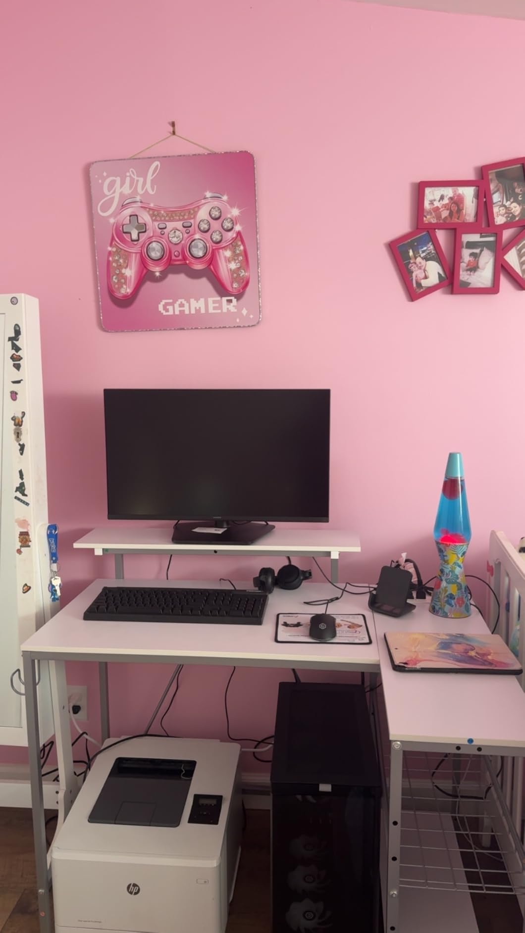 Bestier 42-Inch L-Shaped Computer Desk with Charging & LED, Black customer photo 1