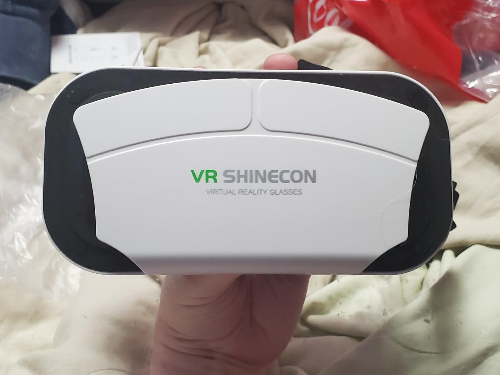 Virtual Reality Goggles, 3D VR Glasses Adjustable VR Virtual Reality Headset with Wide Angle Lens, Universal 3D VR Headset for Kids Adults, HD Goggles for Phone Movies Games customer photo 1