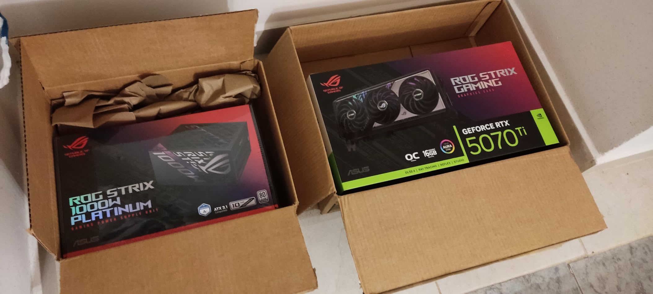 ASUS ROG Strix 1000W Platinum (Fully Modular Power Supply, 80 Plus Platinum Certified, ATX 3.1, Cybenetics Lambda A+, GaN MOSFET, GPU-First Intelligent Voltage Stabilizer, 10-Year Warranty) customer photo 2