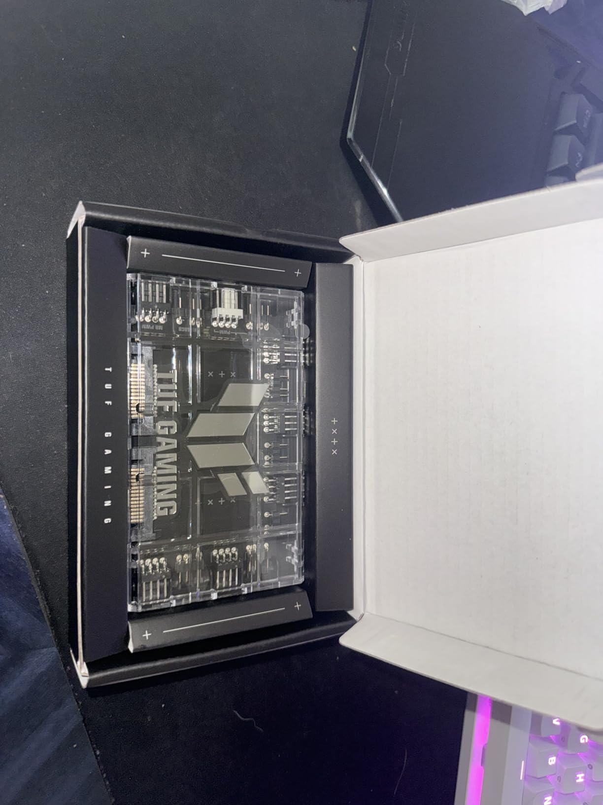 ASUS TUF Gaming ARGB PWM Fan Hub (Connects six case Fans, PWM Fan and RGB Connector, Clear Power and Operation Indicators, Stable Dual SATA Power Support), 2 Year Warranty customer photo 2