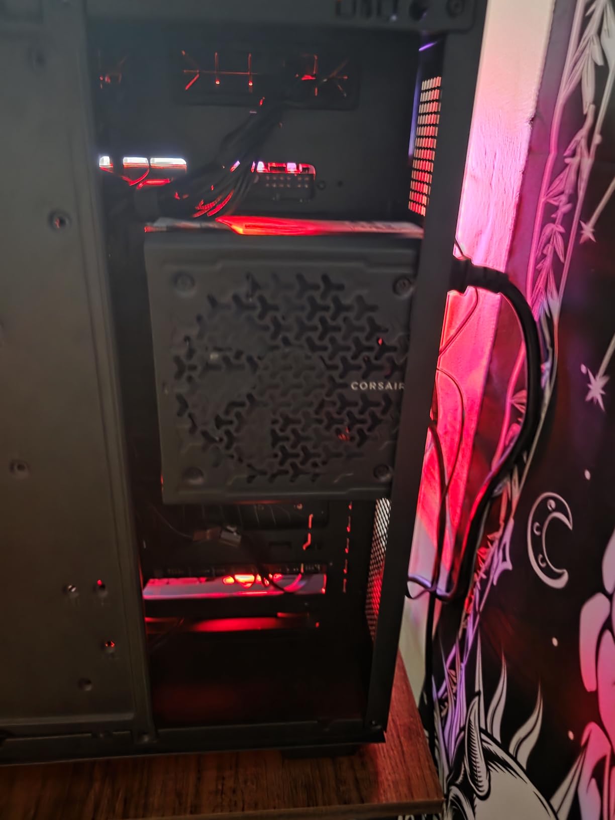 CORSAIR RM850e (2025) Fully Modular Low-Noise ATX Power Supply with 12V-2x6 Cable - ATX 3.1 & PCIe 5.1 Compliant, Cybenetics Gold Efficiency, 105C-Rated Capacitors, Modern Standby Mode - Black customer photo 2