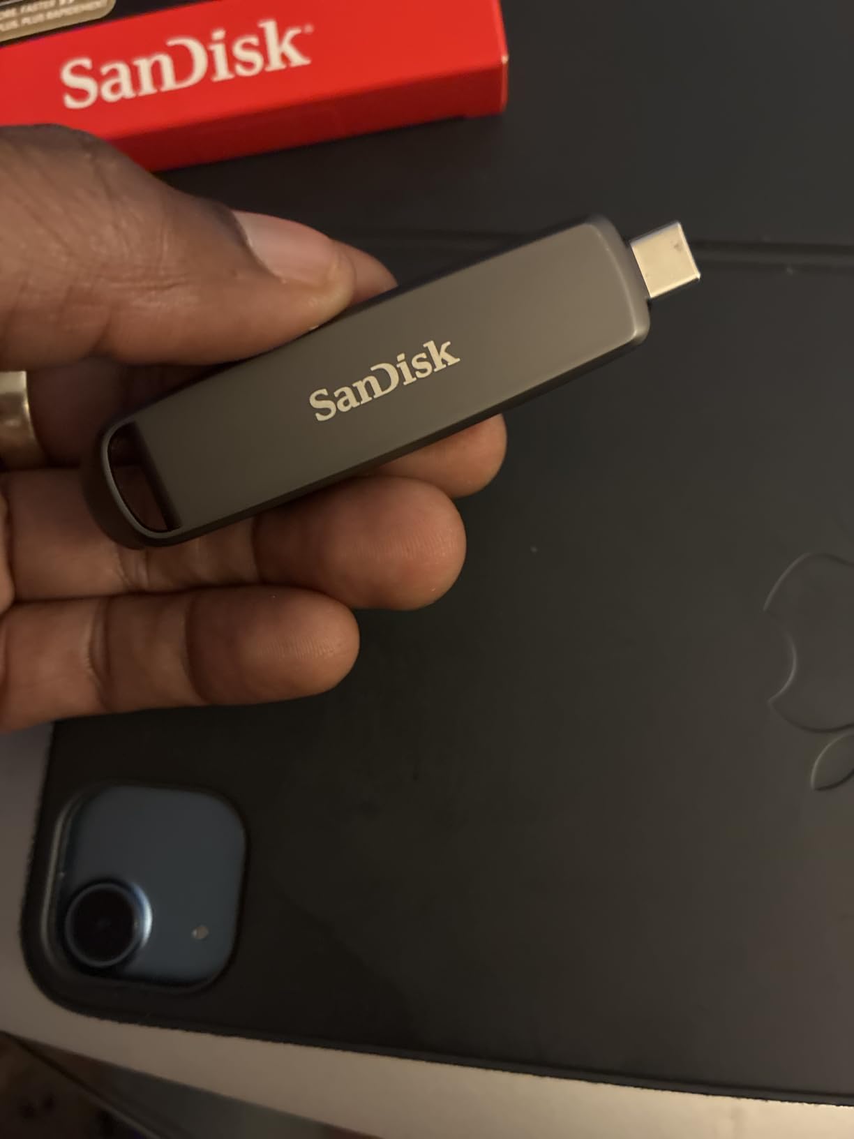 SANDISK 512GB Extreme PRO Dual Drive - Up to 1,000MB/s, USB Type-C and USB Type-A - SDDDE1-512G-G46 customer photo 1