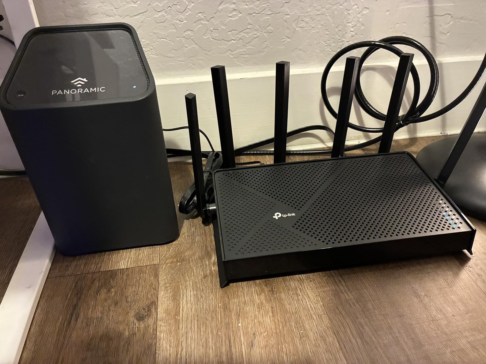 TP-Link BE6500 Dual-Band WiFi 7 Router (BE400) | Dual 2.5Gbps Ports, USB 3.0, Covers up to 2,400 sq. ft., 90 Devices, Quad-Core CPU, HomeShield, Private IoT, Free Expert Support customer photo 2