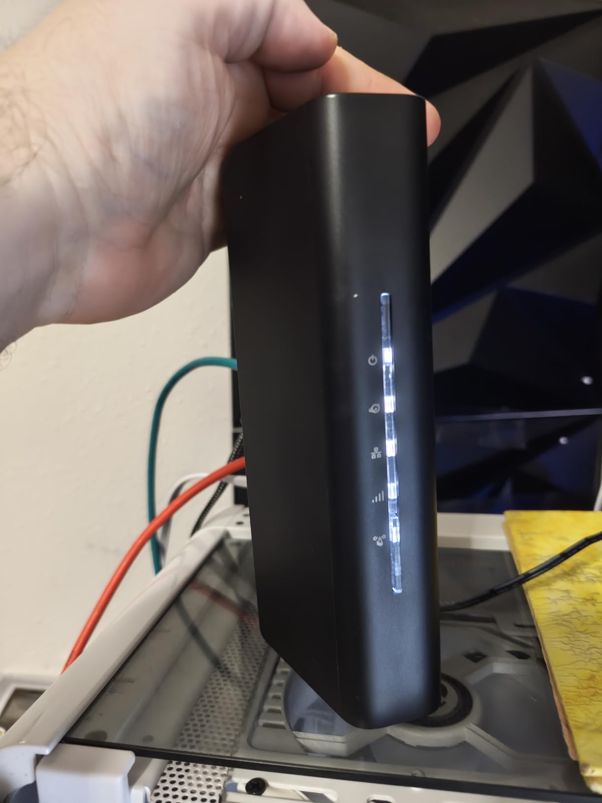 NETGEAR Nighthawk Dual-Band WiFi 7 Router (RS90) - Router Only, BE3600 Wireless Speed (up to 3.6 Gbps) - Covers up to 2,000 sq. ft., 50 Devices - 2.5 Gig Internet Port customer photo 1