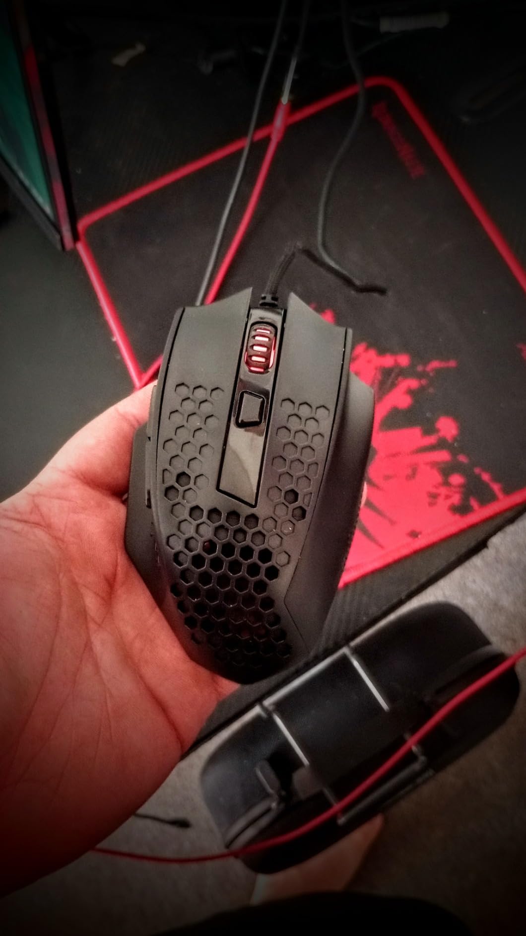 Redragon M725 Honeycomb Shell Gaming Mouse Wireless, Ultra Lightweight 49g, 8000 DPI Tri-Mode BT5.1/2.4GHz/Type-C Wired Gamer Mouse with 2 Side Buttons, Macro Programmable for PC/Mac/Laptop, Black customer photo 1