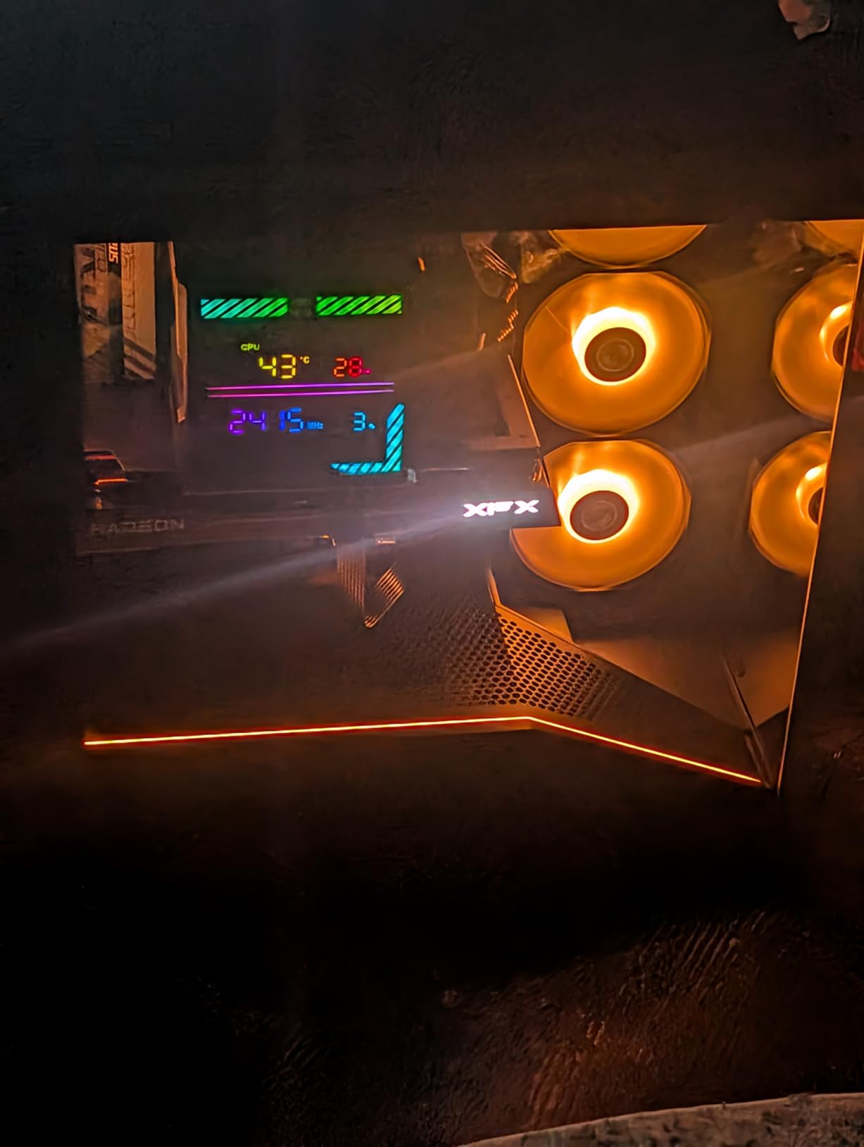 Lian Li Vector V100 ATX Mid-Tower PC Case with 4 ARGB PWM Fans, Black customer photo 2