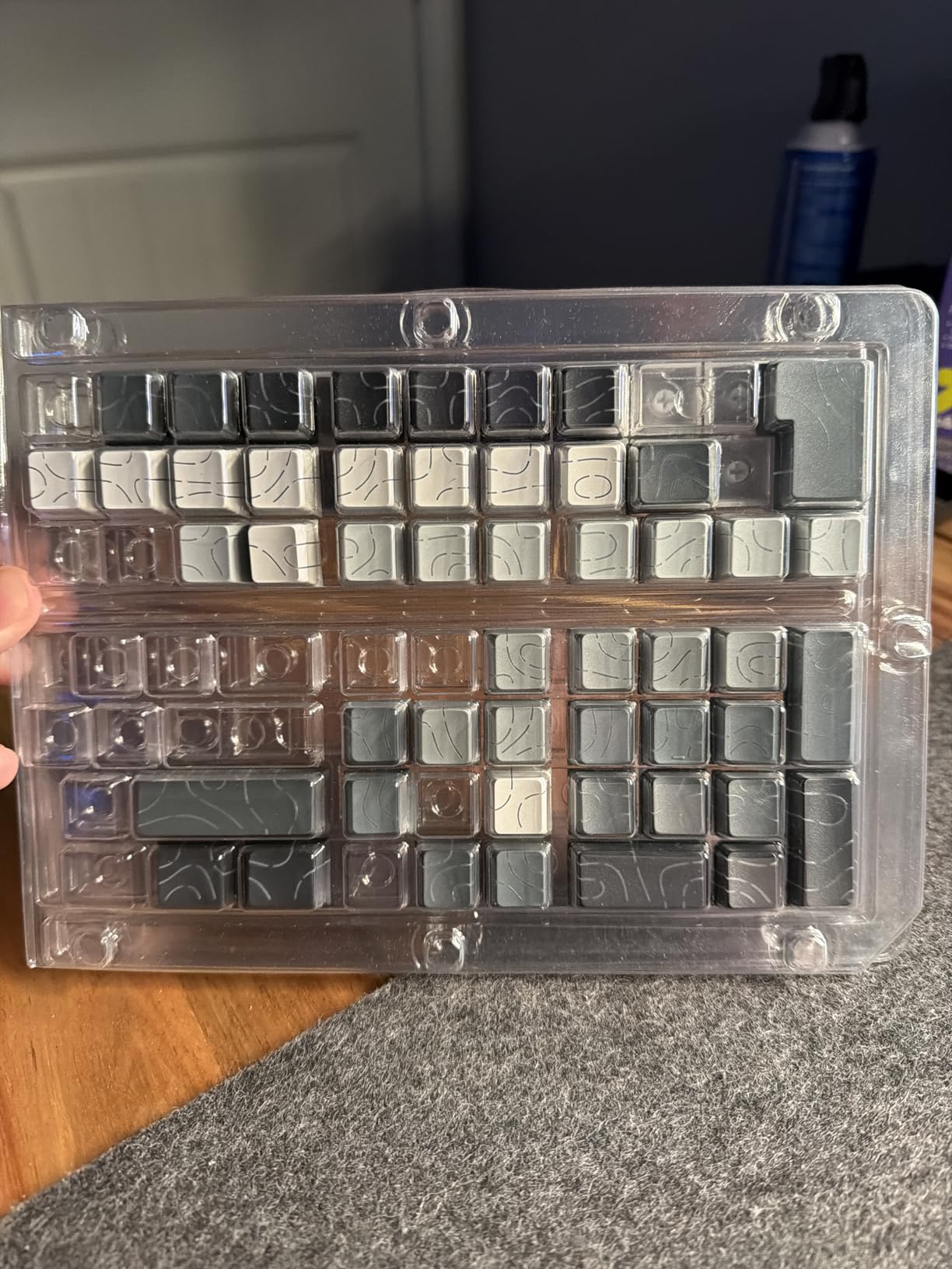 FunHub Shine Through PBT Keycaps - Black Double Shot Side Printed Backlit Keycaps Set 133 Keys 60% 65% 75% 100% Cherry Profile, Gradient Topographic Custom Key Caps for MX Switch Gaming Keyboards customer photo 2