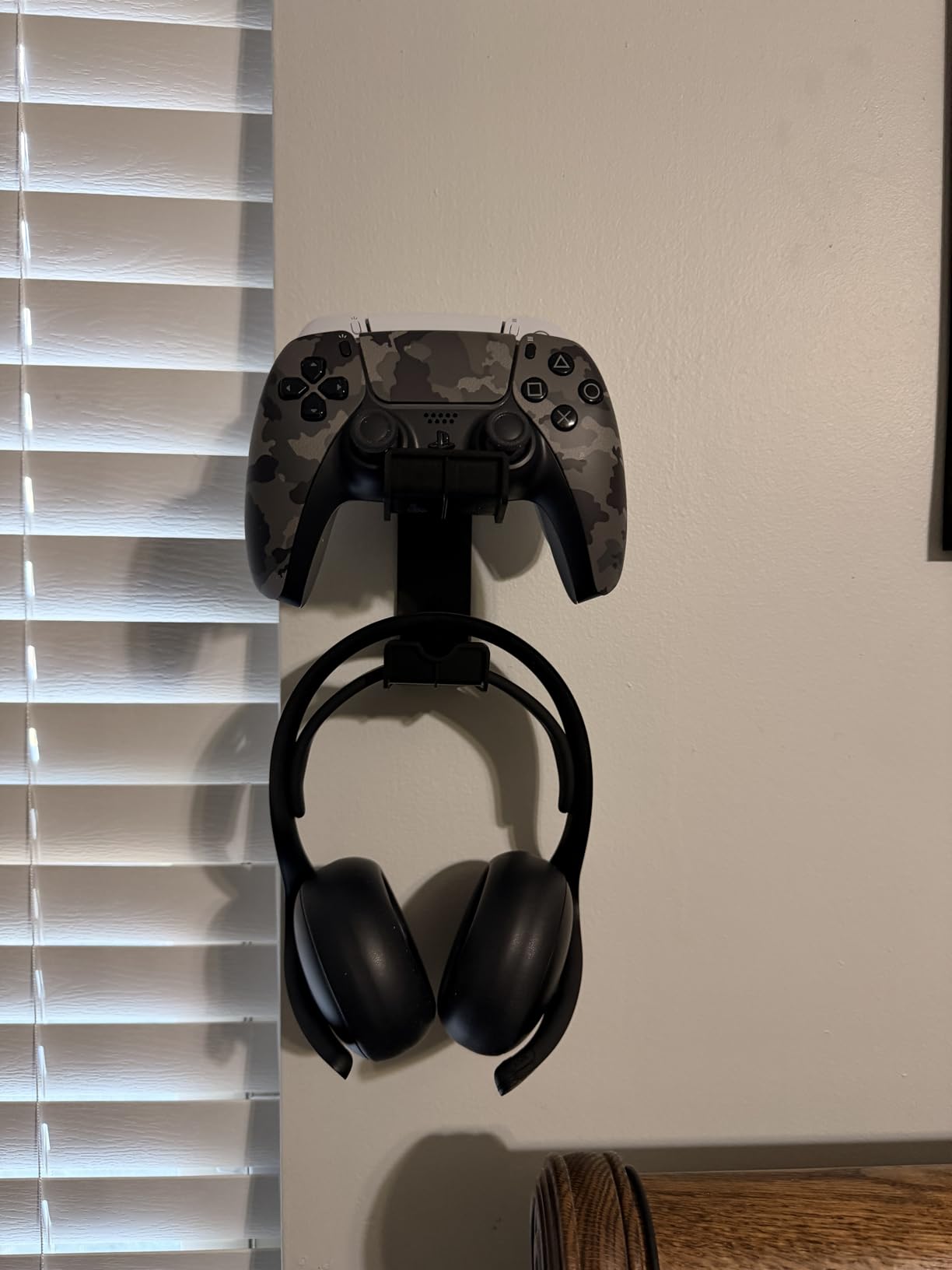 KDD Dual Controller & Headphone Holder Stand Wall Mount - Gaming Headset Hanger with Adhesive or Screws Install for Xbox Series X/S, PS5/4/3, Switch, STEAM, Universal PC Gamepad Accessories customer photo 1