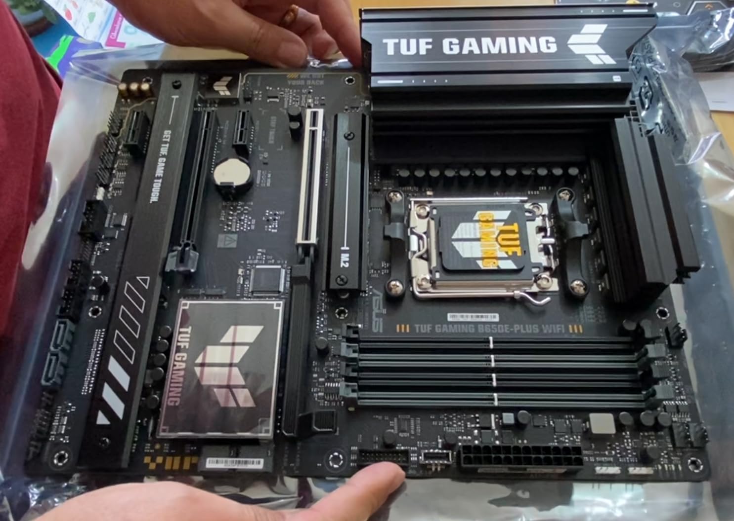 ASUS TUF Gaming B650E-PLUS WiFi AMD B650 ATX Motherboard, 12+2+1 80A DrMOS Power Stages, DDR5, PCIe 5.0 Ready, 3X M.2, Wi-Fi 6E, 2.5Gb LAN, DisplayPort, HDMI, USB Type-C, BIOS Flashback, Aura Sync customer photo 2