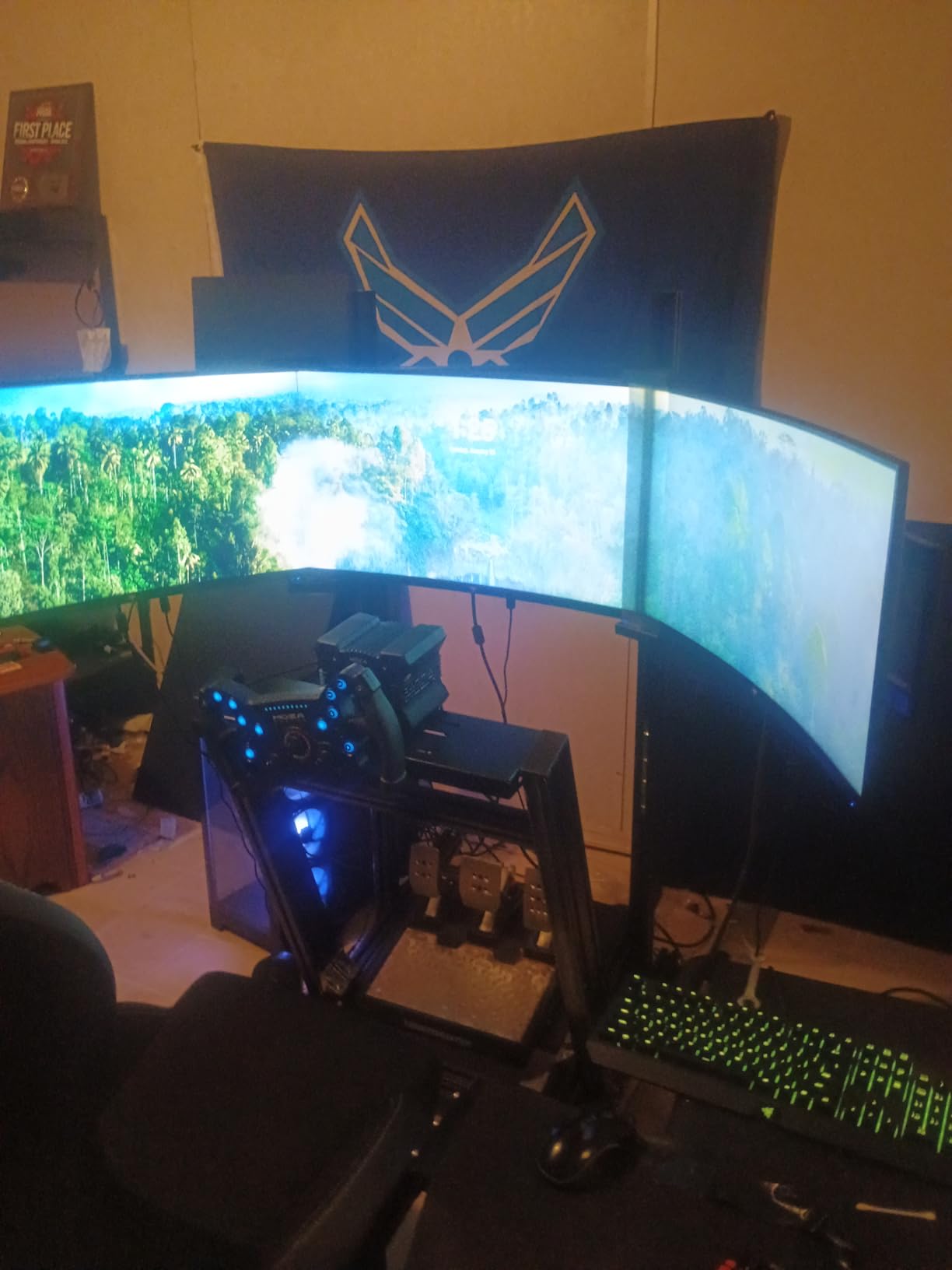 Marada Aluminum Profile 8040 Cockpit Triple Monitor Stand for Sim Racing customer photo 1