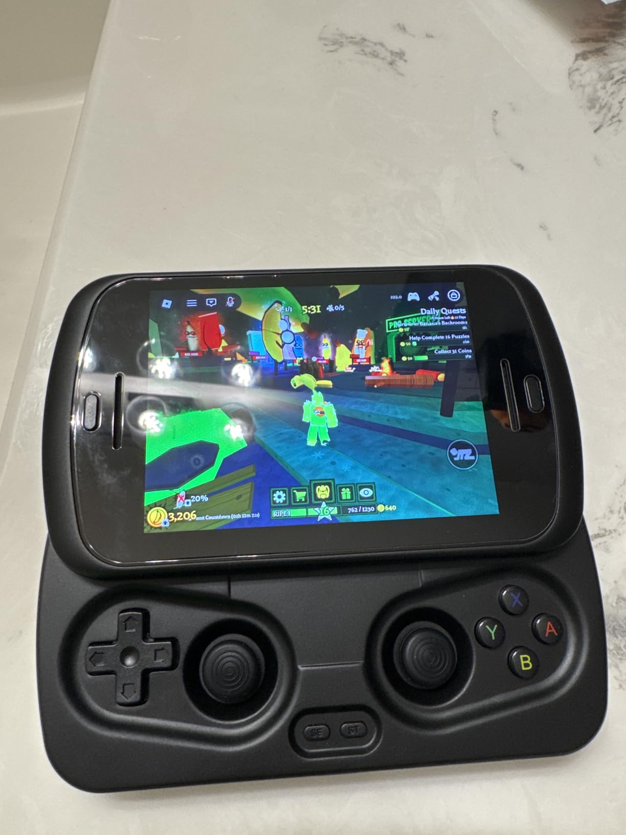 Anbernic RG Slide Retro Handheld Game Console, 4.7-inch LTPS in-Cell Screen Capacitive Joystick Android 13 System Support AI Assistant 5G WiFi Bluetooth 5.0 NO Game Card(Black) customer photo 1