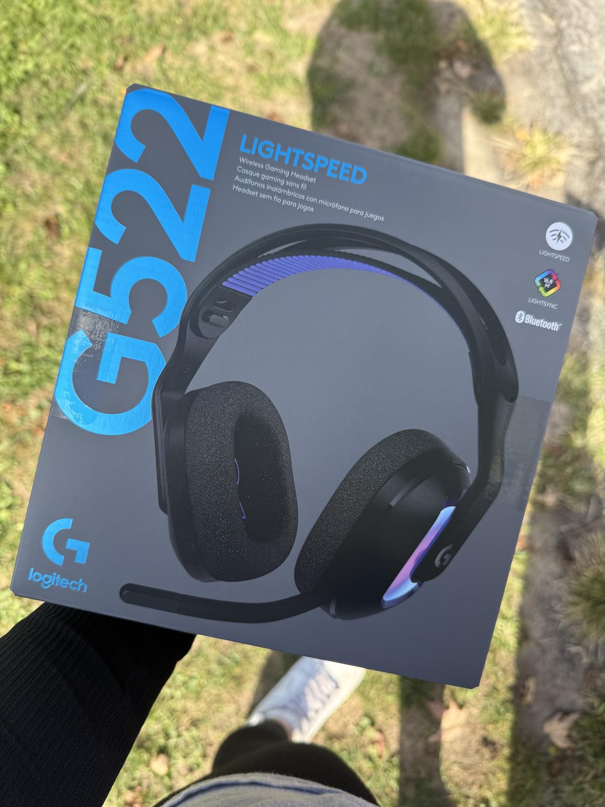 Logitech G522 Lightspeed Wireless Gaming Headset, Full-Band Mic, Advanced Audio, Tri-Connect (Lightspeed, Bluetooth, USB A to C), LIGHTSYNC RGB, for PC & Nintendo Switch/Switch 2 - Black customer photo 1