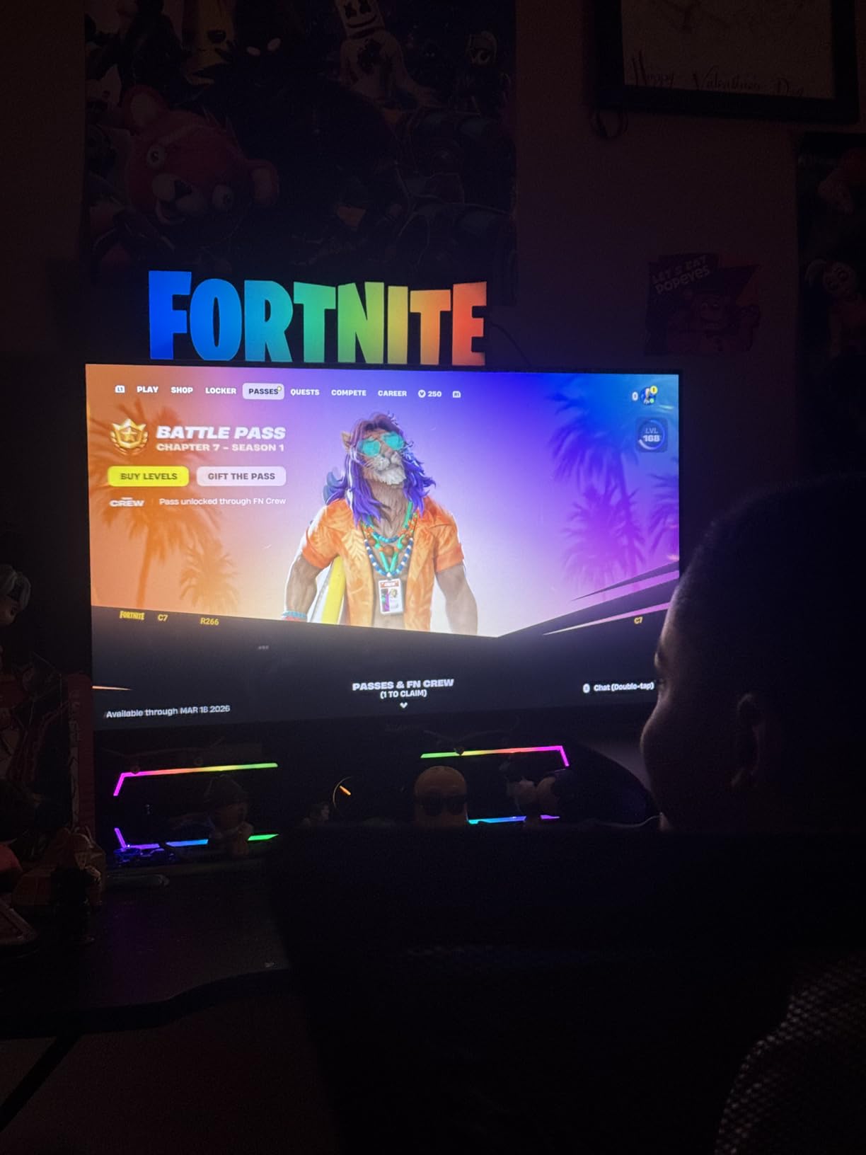 Paladone Fortnite RGB Colour-Changing Logo Light - Officially Licensed Gaming Lamp with Remote Control, Wall or Desk Display, USB Powered Decor for Gamers customer photo 2