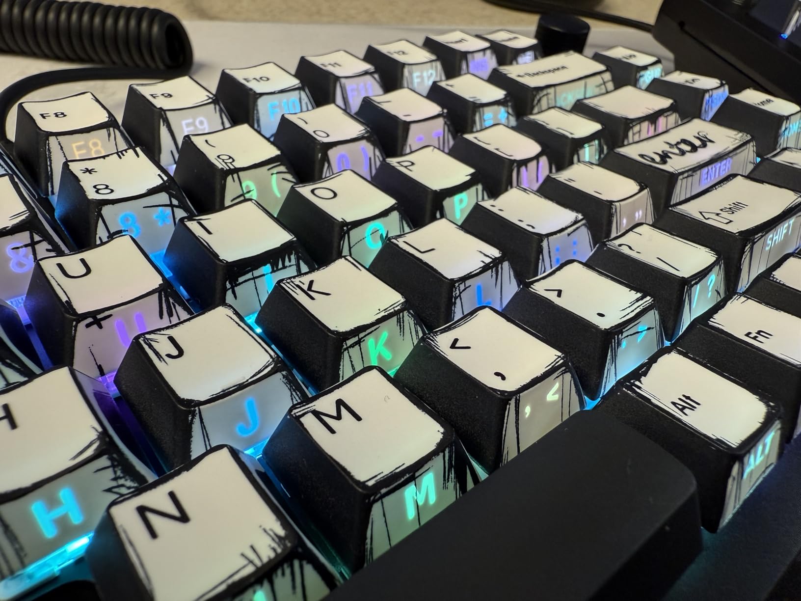 FunHub Retro PBT Keycaps - White 137 Keycaps Set for Full Size Mechanical Keyboard (Typing,Gaming or Anime Themed),Shine Through Side Printed Backlit Key Caps (Cherry,Doubleshot,MX,100% 75% 65% 60%) customer photo 1