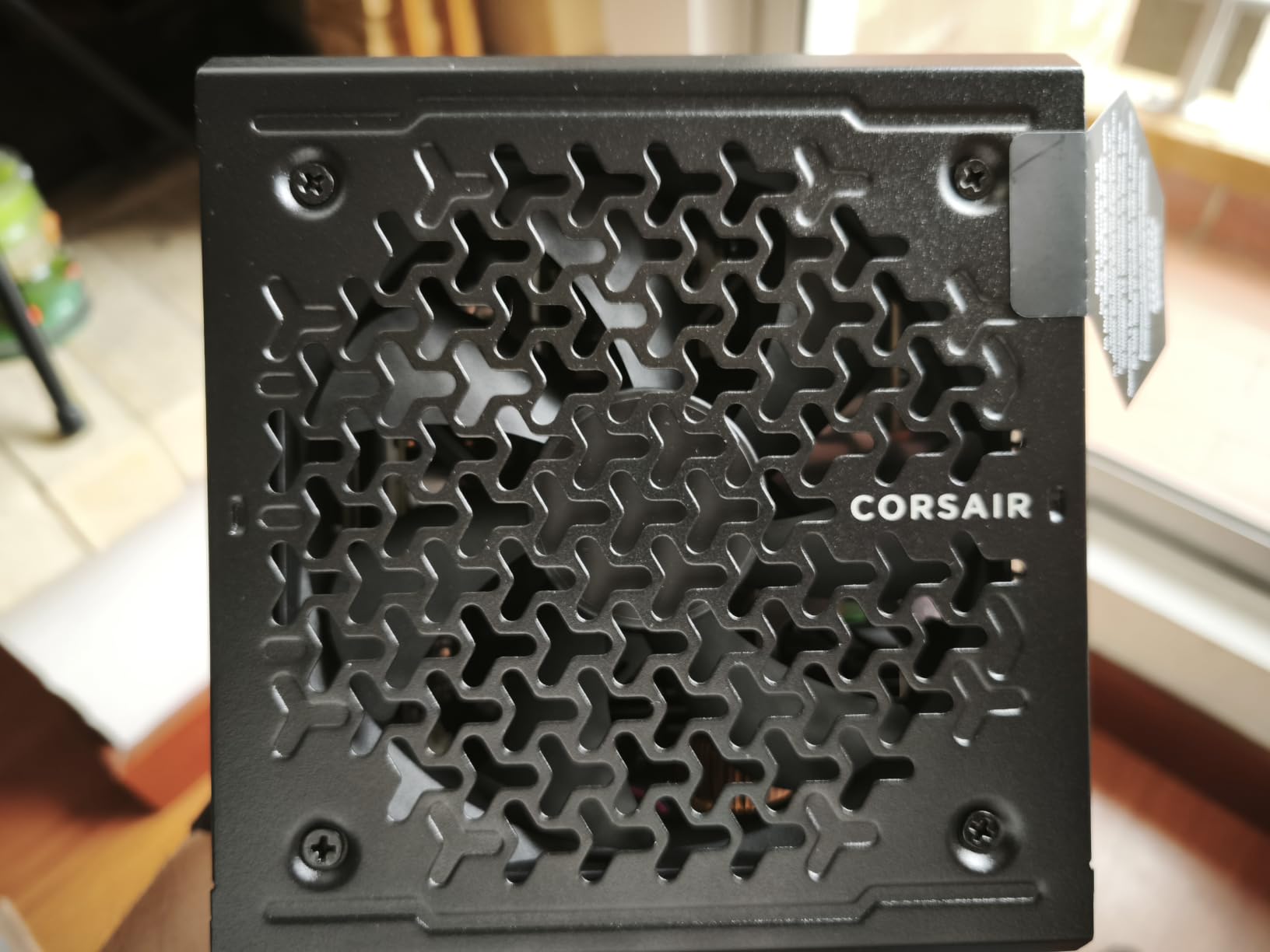 CORSAIR RM750e ATX 3.1 PCIe 5.1 Ready Fully Modular 750W Power Supply - 12V-2x6 Cable Included, Cybenetics Gold Efficiency, 105°C-Rated Capacitors, Modern Standby Mode - Black customer photo 1