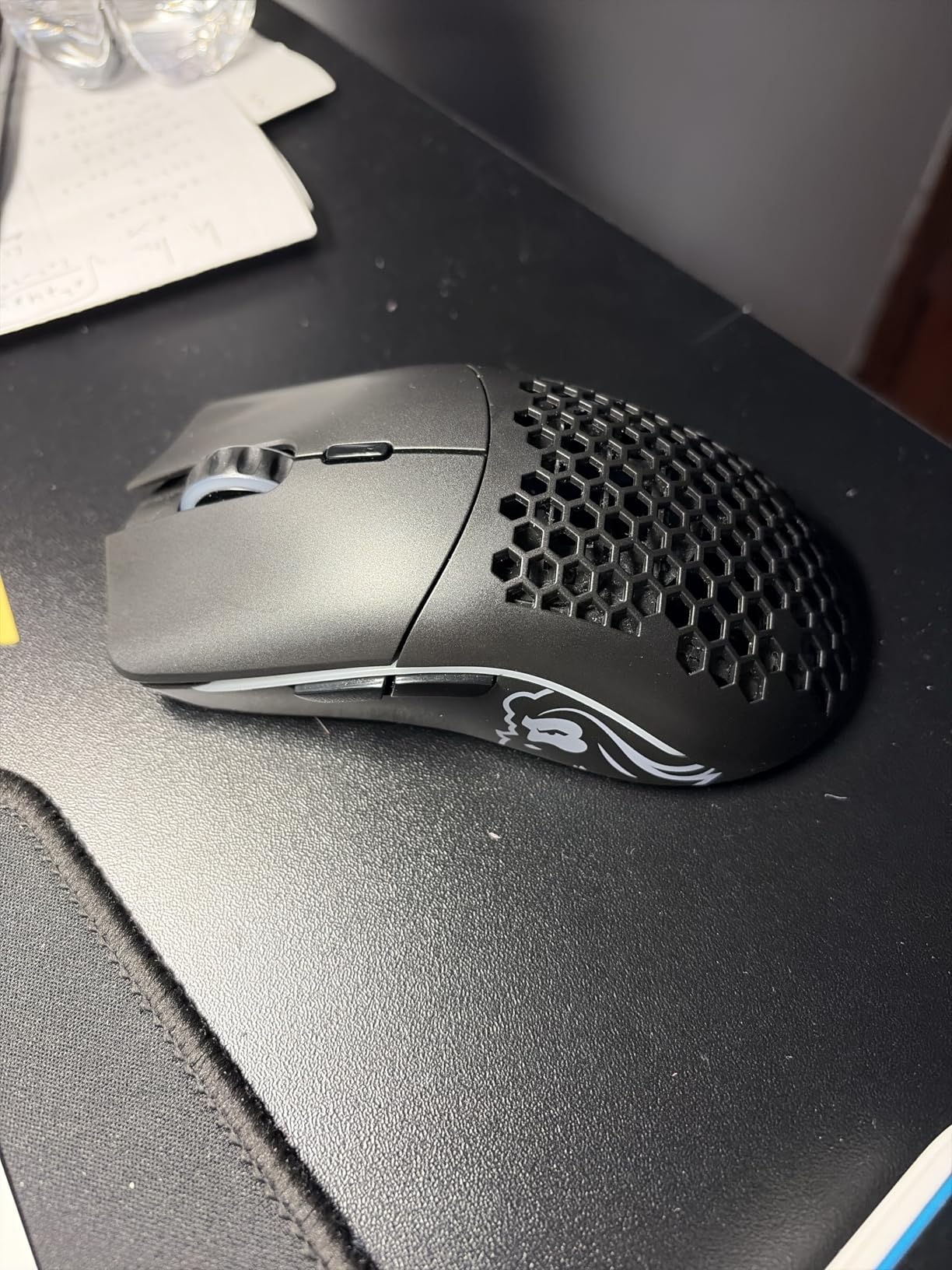 GLORIOUS Gaming Model O3 Wireless Gaming Mouse - InfinitePlay Swappable Battery, 130H Battery Life, 8k Polling, 130M Optical Switches, Ultralight 66g, 30K DPI Optical Sensor, RGB - White customer photo 1