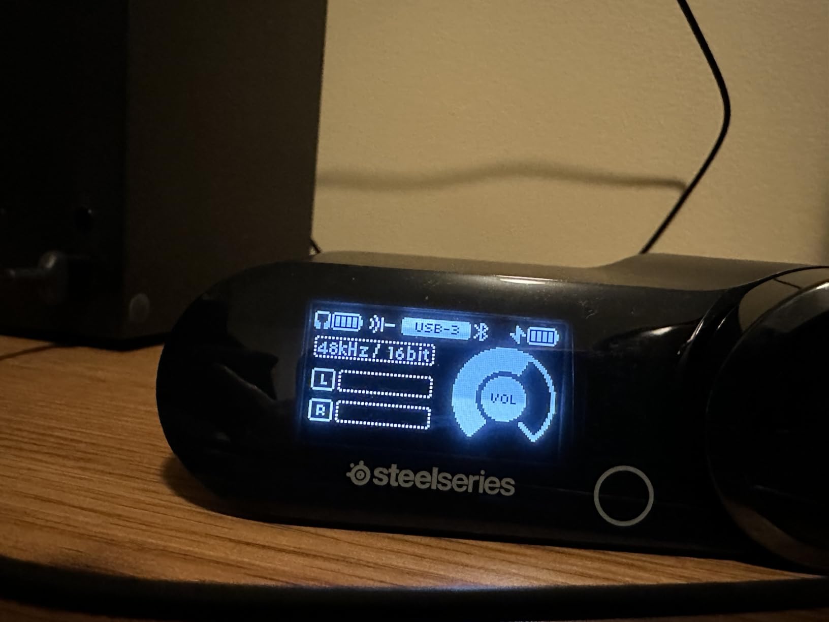 SteelSeries Arctis Nova Elite - Hi-Res Wireless Gaming Headset - 96kHz/24bit - Carbon Fiber Speakers - ANC - AI Noise Rejection - App - 2.4GHz + BT - Multi-Source Mix - OmniPlay PC+PlayStation+Xbox customer photo 1
