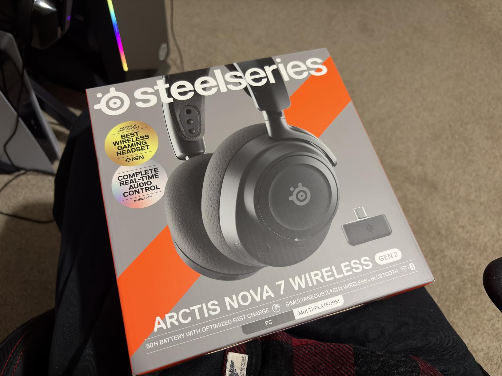 Arctis Nova 7 Wireless Gen 2 Gaming Headset - Real-Time App Control, 50+ HR Play, Neodymium Drivers, Mix 2.4GHz/Bluetooth, PC, PS5, PS4, Switch 1/2, Mobile - Black customer photo 1
