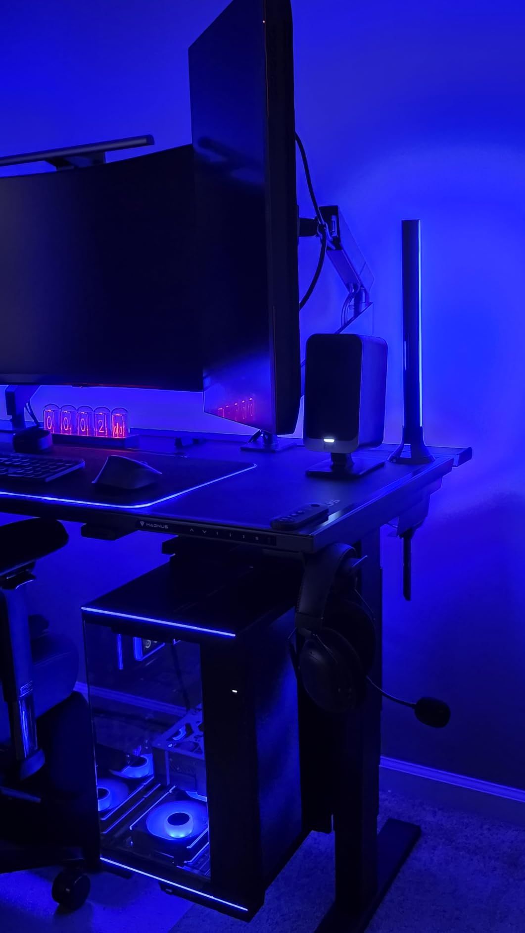 Klipsch ProMedia Lumina 2.1 Computer Gaming System with Subwoofer and RGB Lighting Effects Built-in customer photo 2