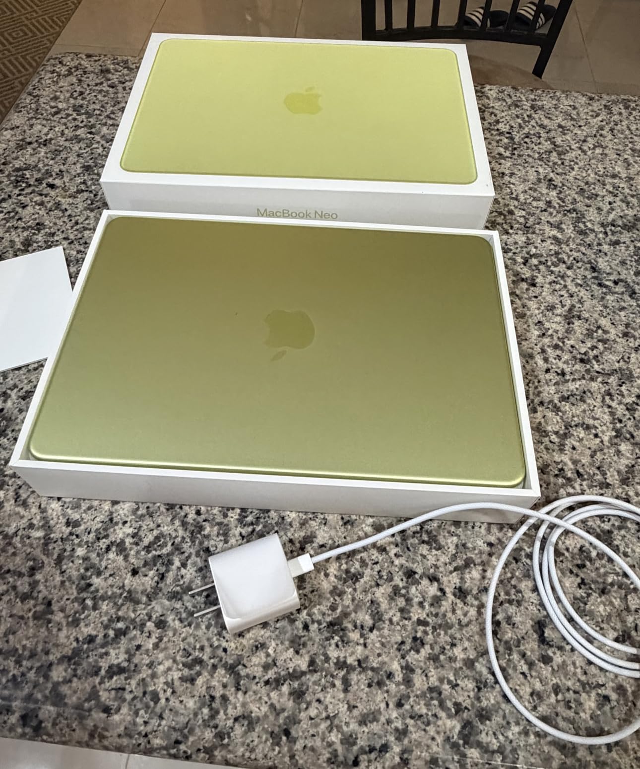 Apple 2026 MacBook Neo 13-inch Laptop with A18 Pro chip: Built for AI and Apple Intelligence, Liquid Retina Display, 8GB Unified Memory, 256GB SSD Storage, 1080p FaceTime HD Camera; Citrus customer photo 2