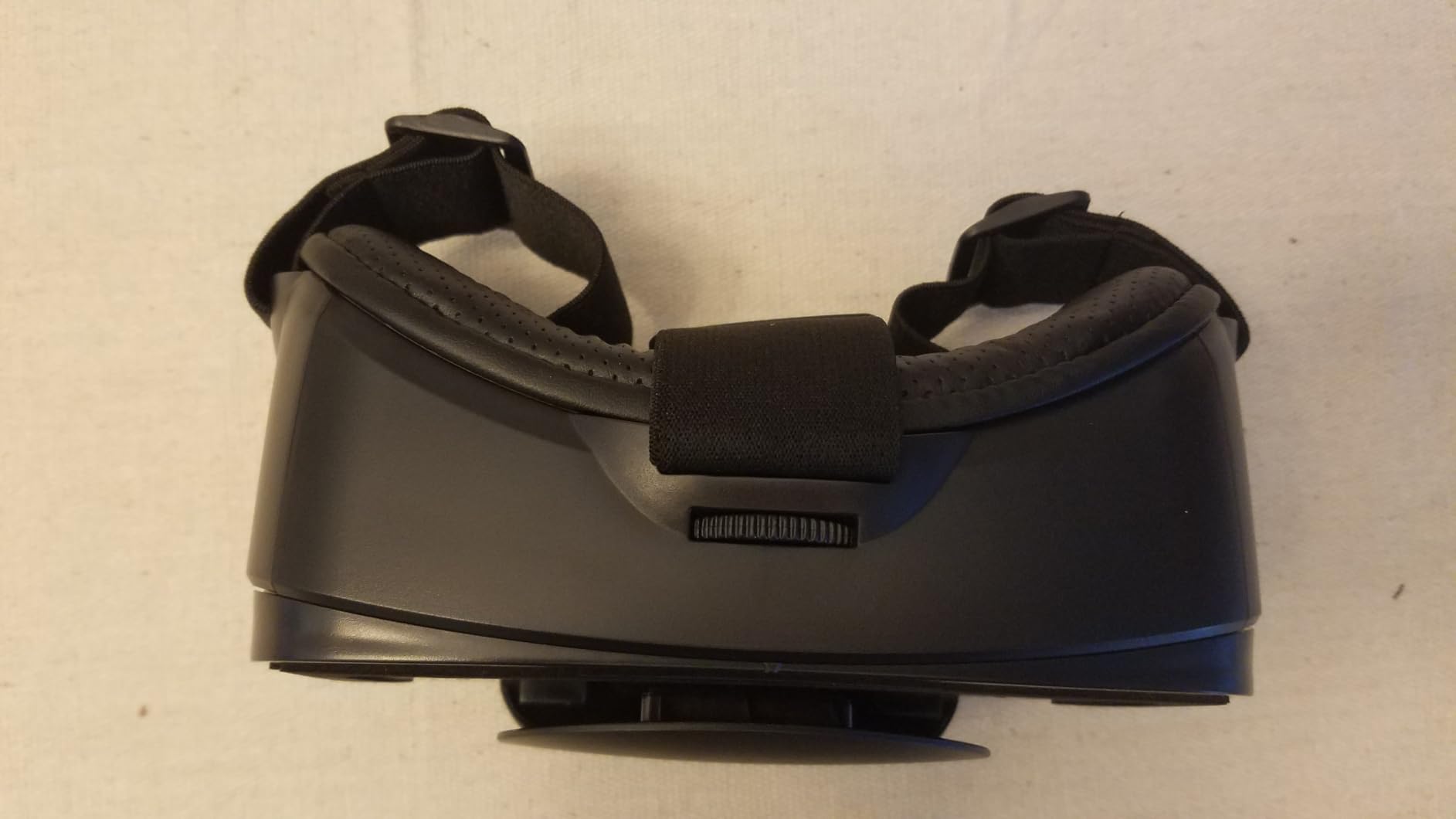 3D VR Headset, Virtual Reality Glasses Headset Helmets, Compatible with 5.0-7.0 inch with Controller, for Mobile Games & Movies (Black) customer photo 2