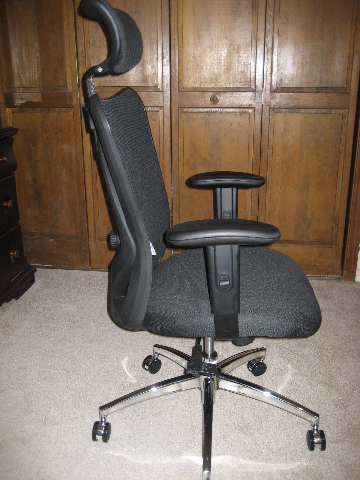 SIHOO B100 Mesh Office Chair, Comfy Ergonomic Office Chair with Adaptive Lumbar Support, Desk Chair with Wide Headrest, 300 LBS, Grey customer photo 1