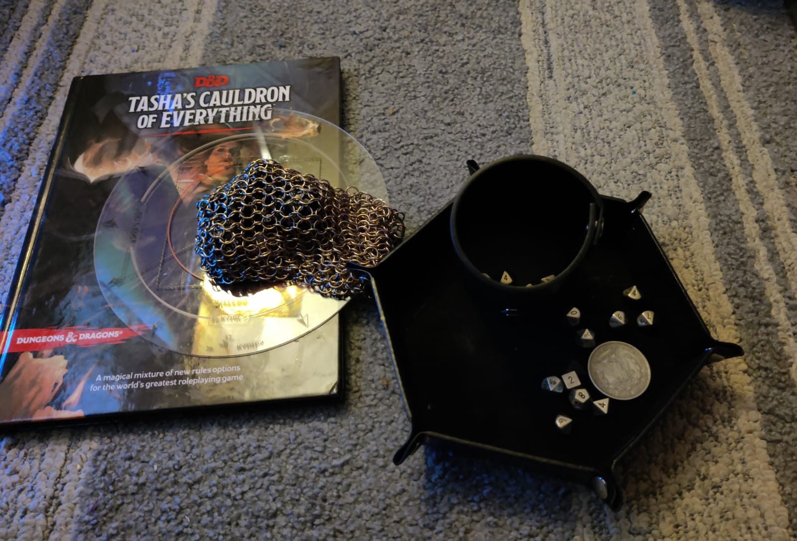 Tasha's Cauldron of Everything (D&D Rules Expansion) (Dungeons & Dragons) customer photo 2