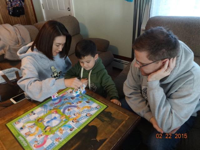 Hasbro Gaming Chutes and Ladders Board Game, 2 to 4 Players, Gift for Kids, Preschool Classroom Games, Ages 3+ (Amazon Exclusive) customer photo 2